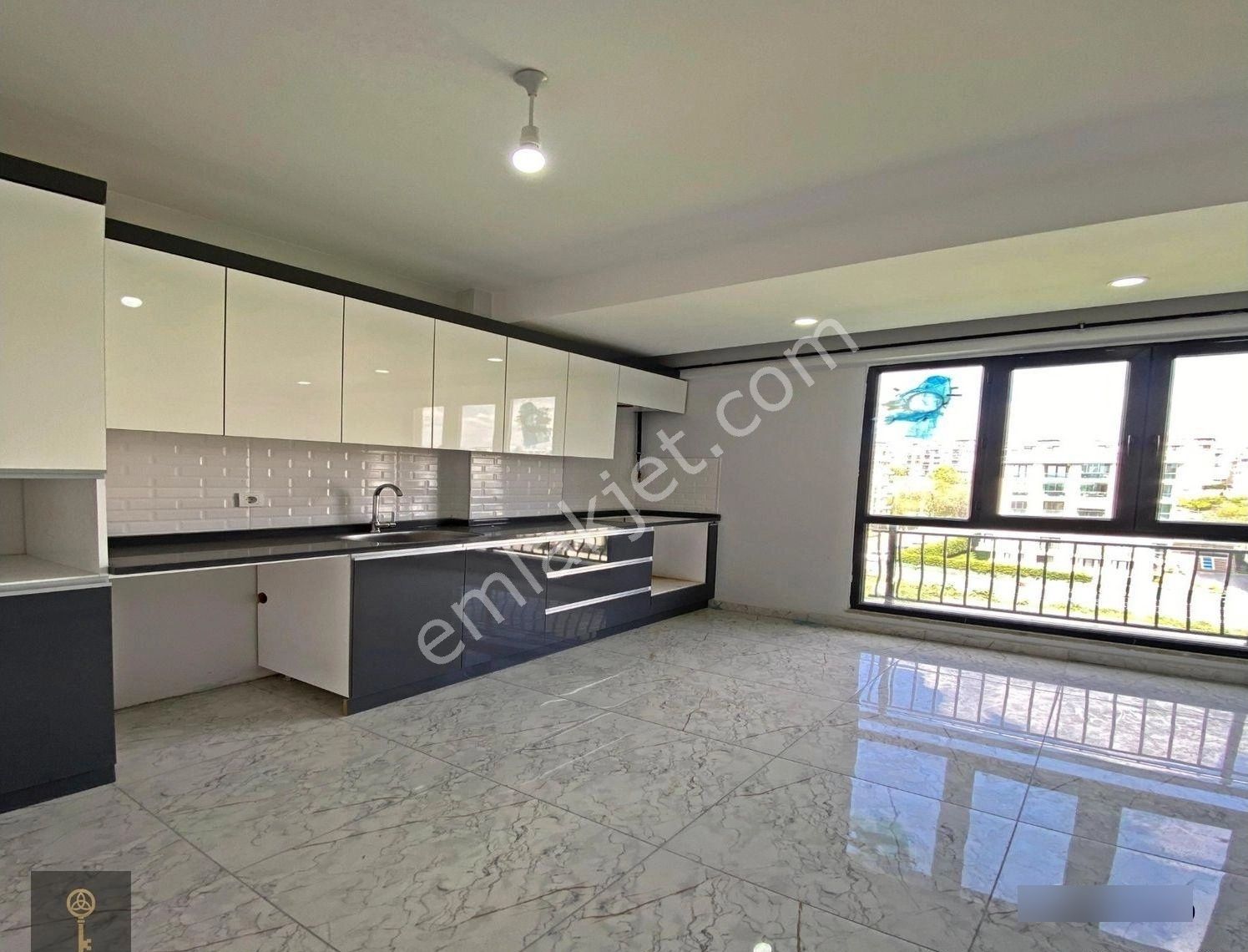 1.20 Faiz Oranı İle İlk Evim Kampanyasına Uygun Beylikdüzünde Satılık 3+2 Daire