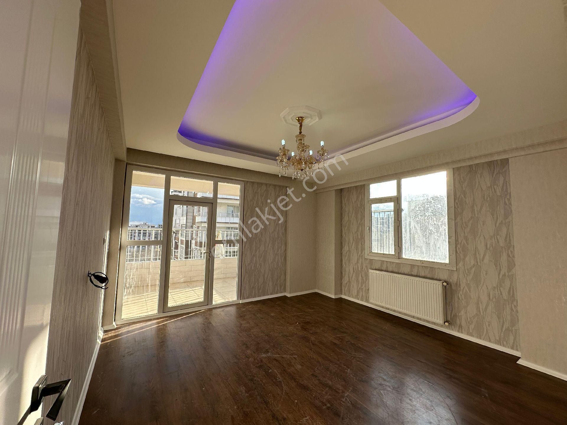 Acil Satılık 4+1 Son Kat - Görsel 3