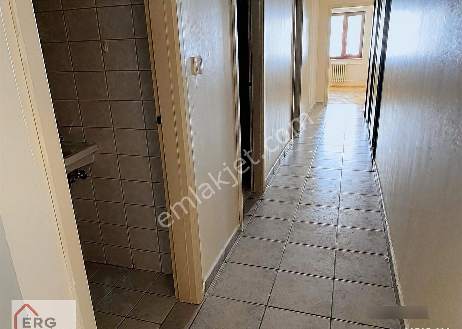 Çankaya Kırkkonaklar Çağdaş Market Karşısı Simkent Kiralık 3+1 - Görsel 20