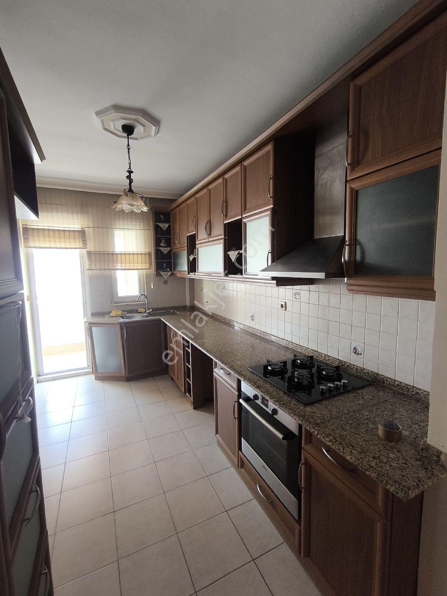 Özgürlük Mah. Tramvay Ve Özdilek Avm Yanı 160 M² Geniş 3+1 Satılık - Görsel 30