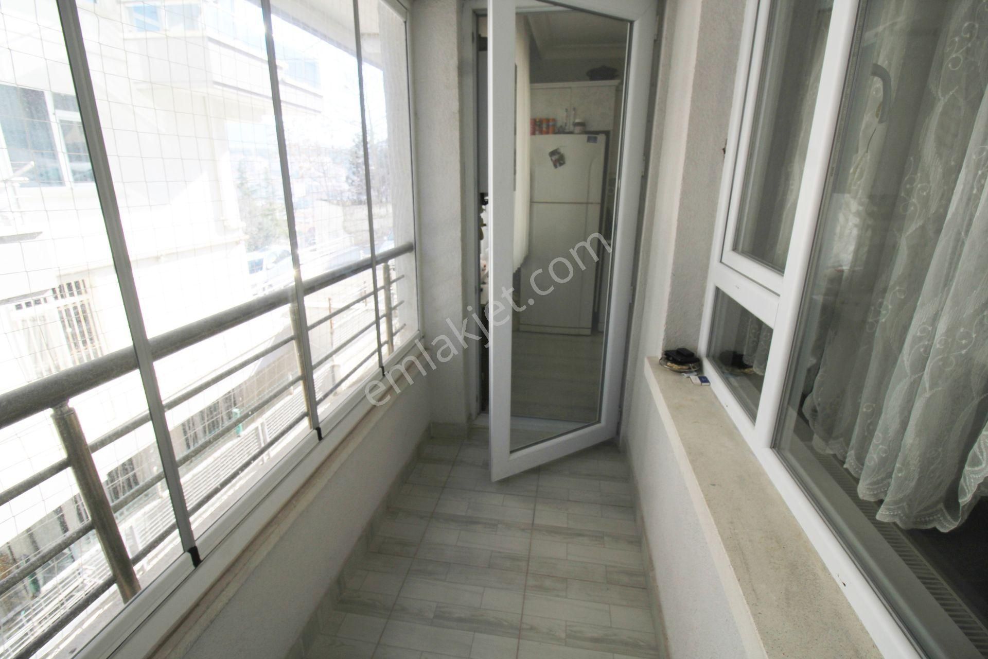 Krc'den Tıp Fakültesi Caddesine Komşu Geniş 4+1 Satılık Daire - Görsel 7