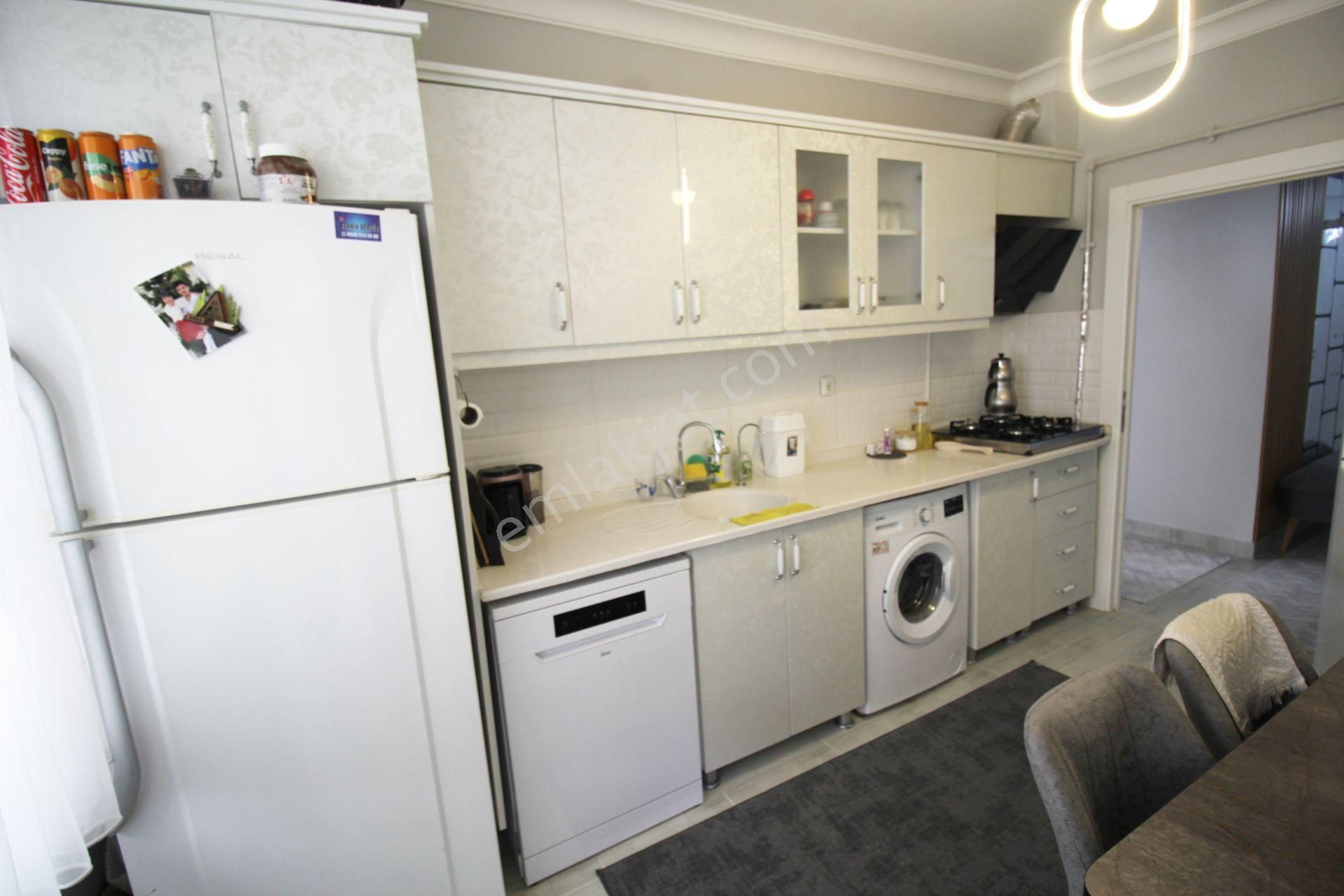 Krc'den Tıp Fakültesi Caddesine Komşu Geniş 4+1 Satılık Daire - Görsel 4