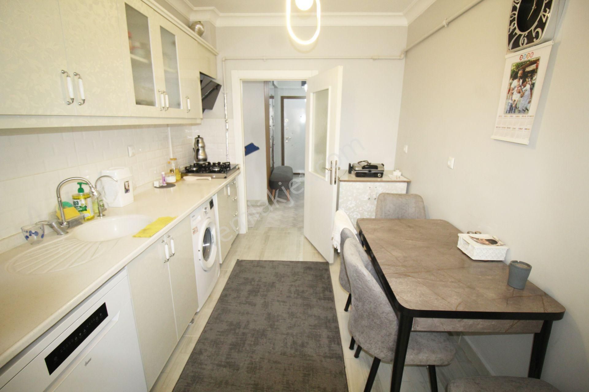 Krc'den Tıp Fakültesi Caddesine Komşu Geniş 4+1 Satılık Daire - Görsel 5