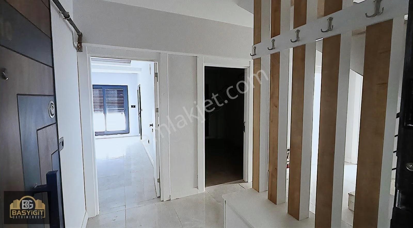 Hürriyet Mh.de Havuz Cepheli 3+1 Lüks Dubleks Daire - Görsel 12