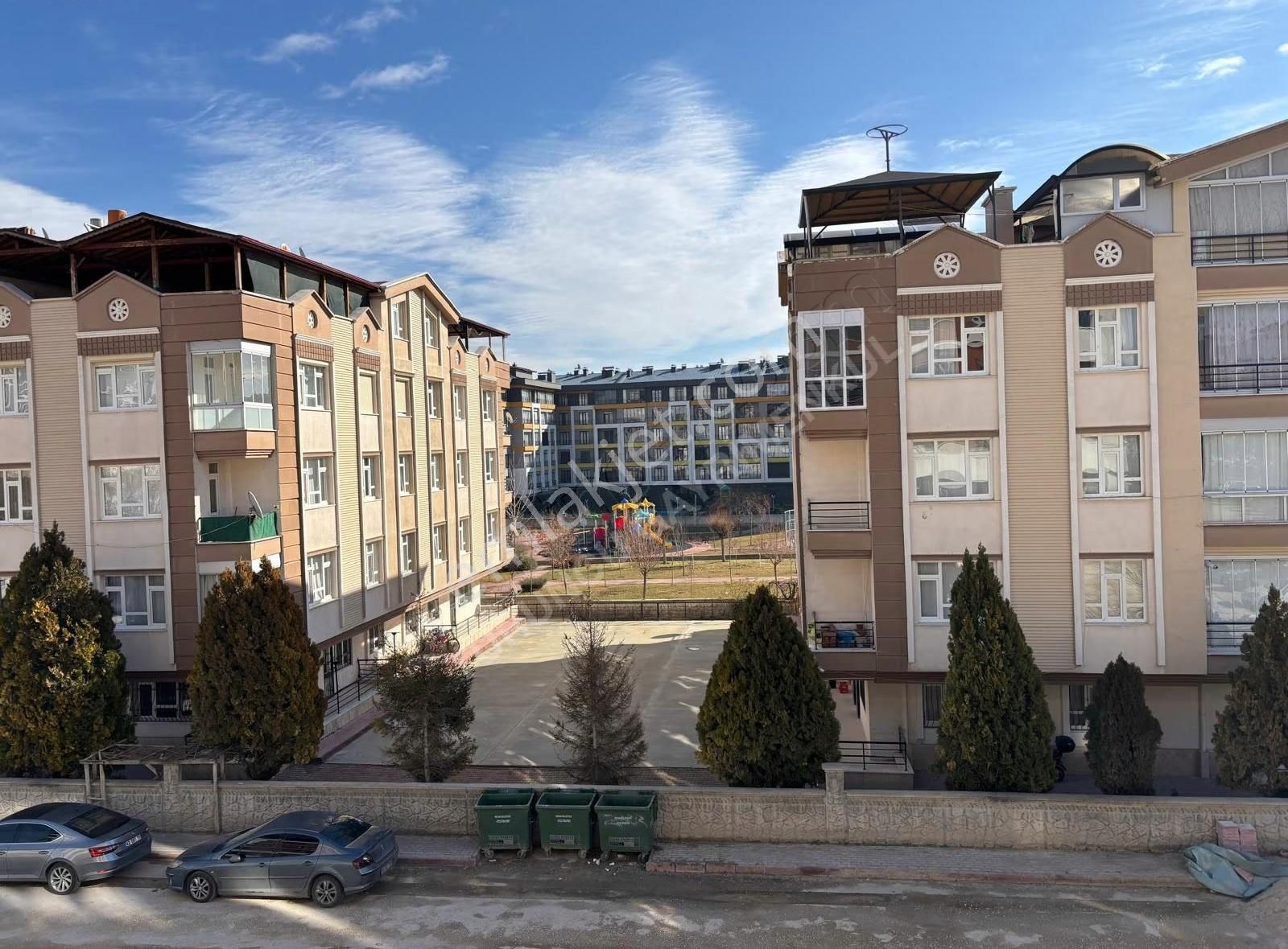 Meram'da Sıfır 4+1 Daire: Hastane Yanı, 140m², Krediye Uygun - Görsel 25