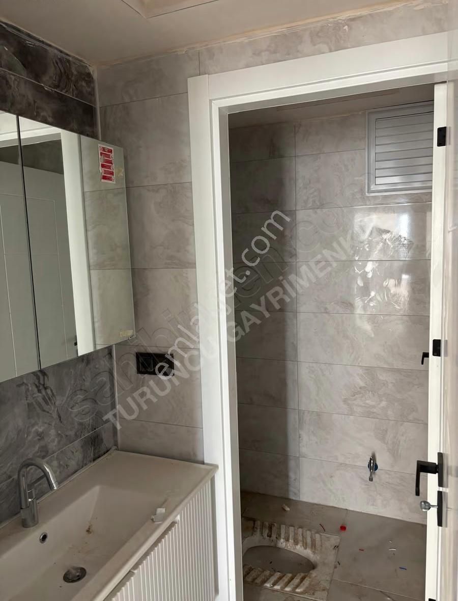 Meram'da Sıfır 4+1 Daire: Hastane Yanı, 140m², Krediye Uygun - Görsel 4