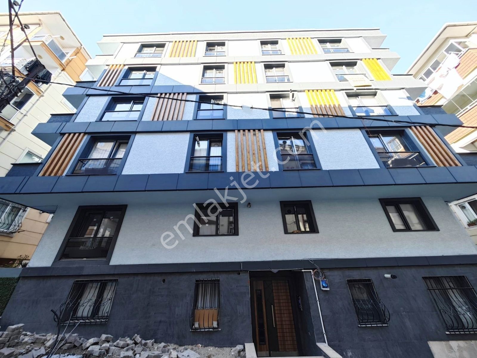 Tutar Dan Çakmak Durağı Yakıın 3. Kat 2+1 75 M2 Fırsat 0 Daire