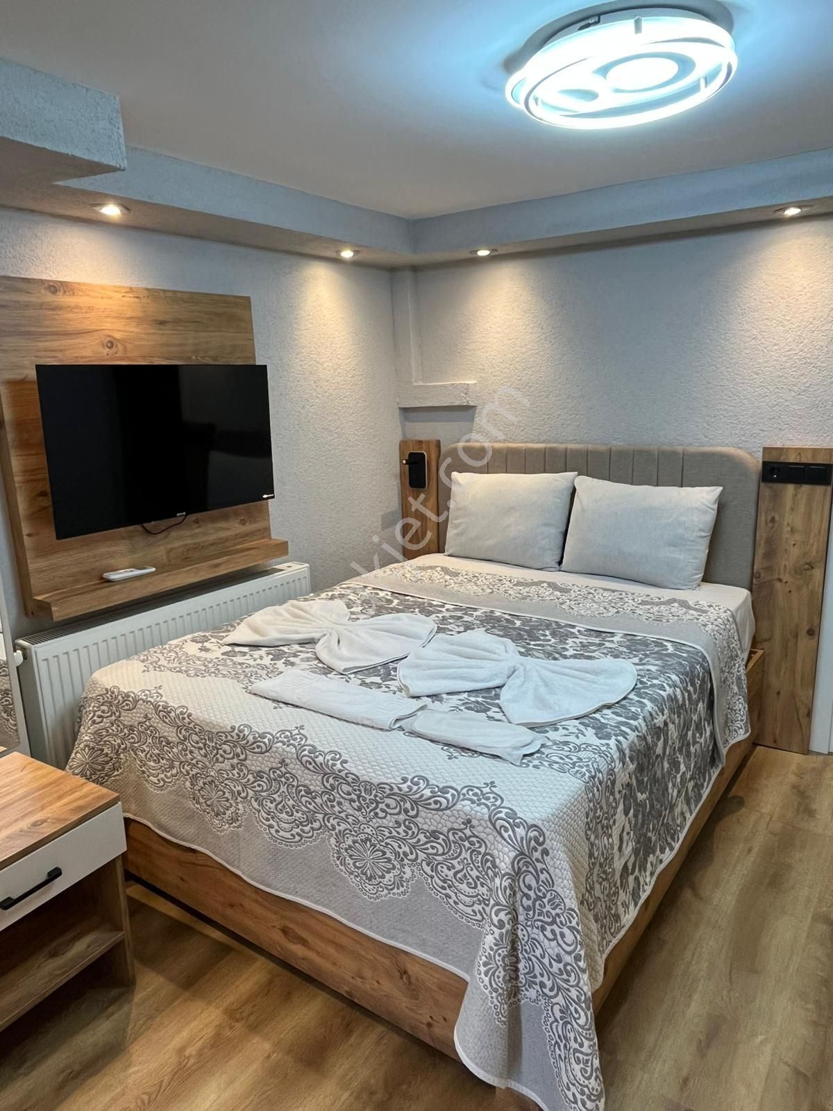 Satlık Bina Otel Pansiyon Ruhsatlı Deniz Mansaralı Fatihde Kelepir Fiyata - Görsel 3