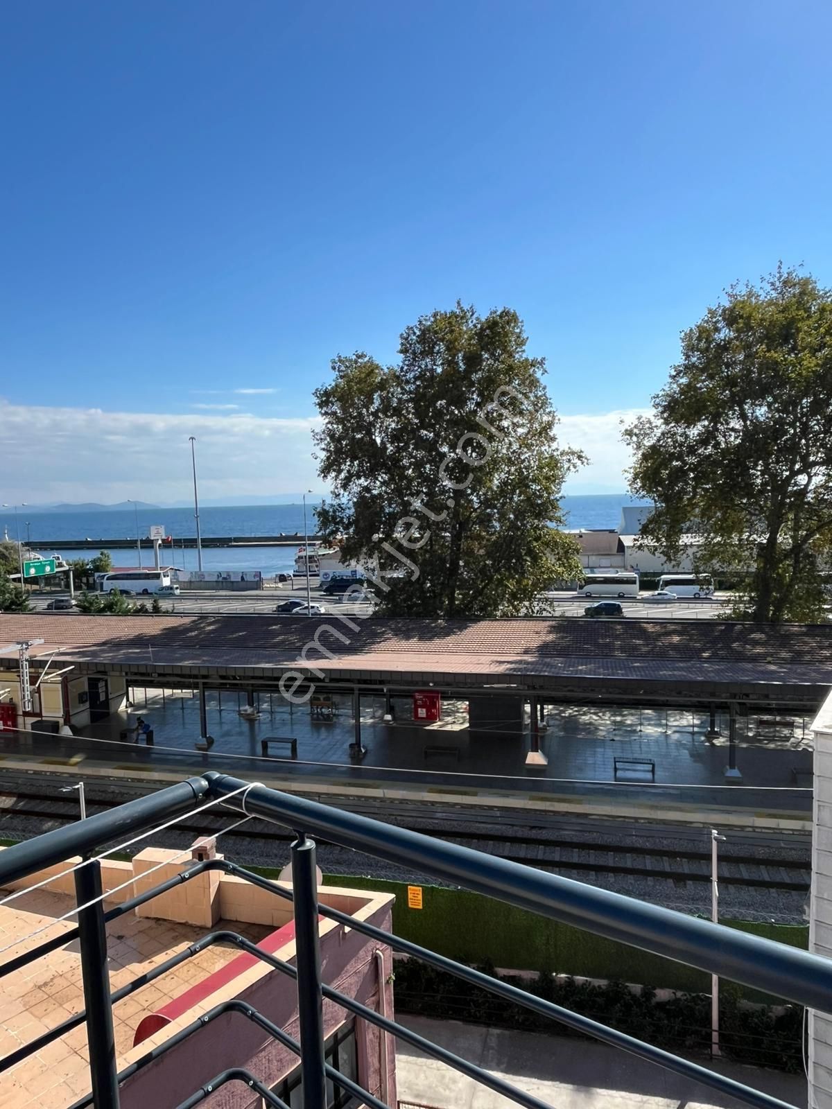 Satlık Bina Otel Pansiyon Ruhsatlı Deniz Mansaralı Fatihde Kelepir Fiyata