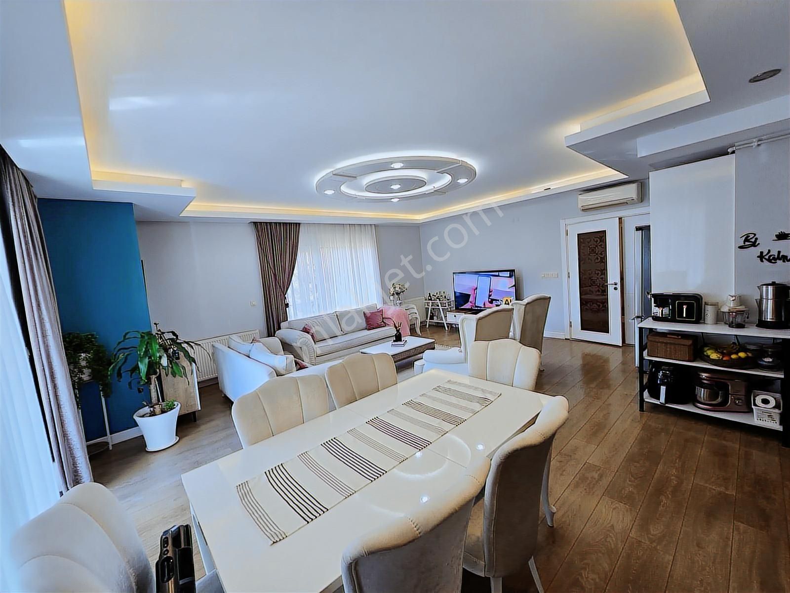 Konyaaltı Gürsu Havuzlu Özel Bahçeli Satılık Dubleks 4+1 Daire