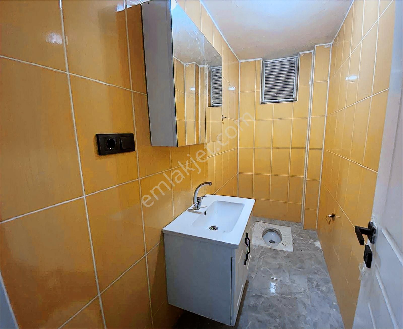 Lerox Uçar'dan Ünye Caddesinde Tertemiz 3+1 Daire - Görsel 8