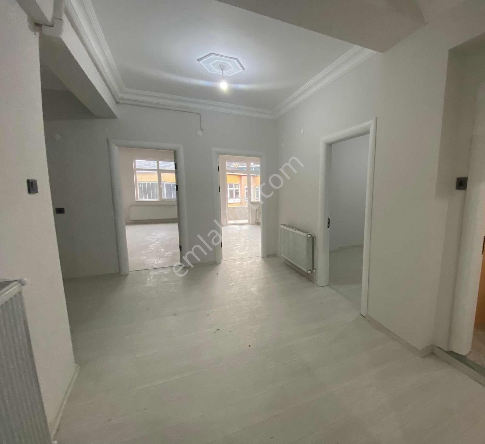 Lerox Uçar'dan Ünye Caddesinde Tertemiz 3+1 Daire - Görsel 13