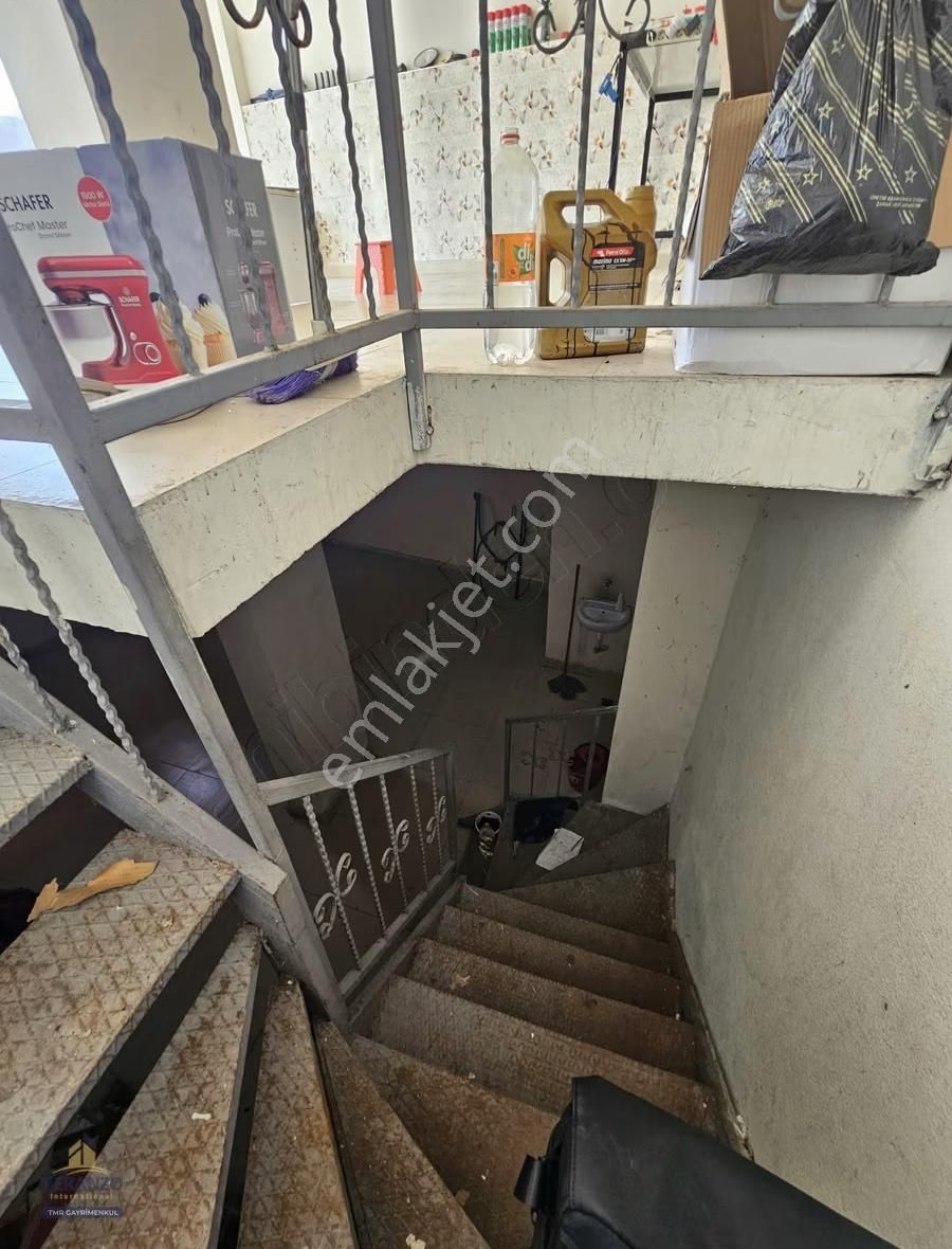 Esenyurt Kıraçta Yunus Emre Caddesinde Depolu Dükkan - Görsel 8