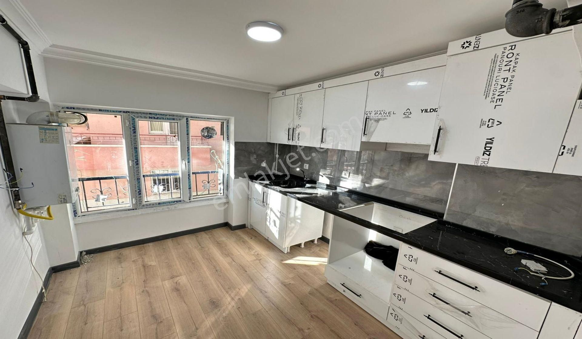 Bademlikde 3+1 Kat Konumunda Full Yapılı Park Manzarlı Masrafsız - Görsel 3