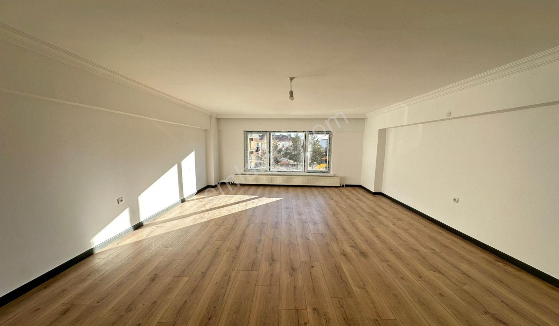 Bademlikde 3+1 Kat Konumunda Full Yapılı Park Manzarlı Masrafsız - Görsel 5