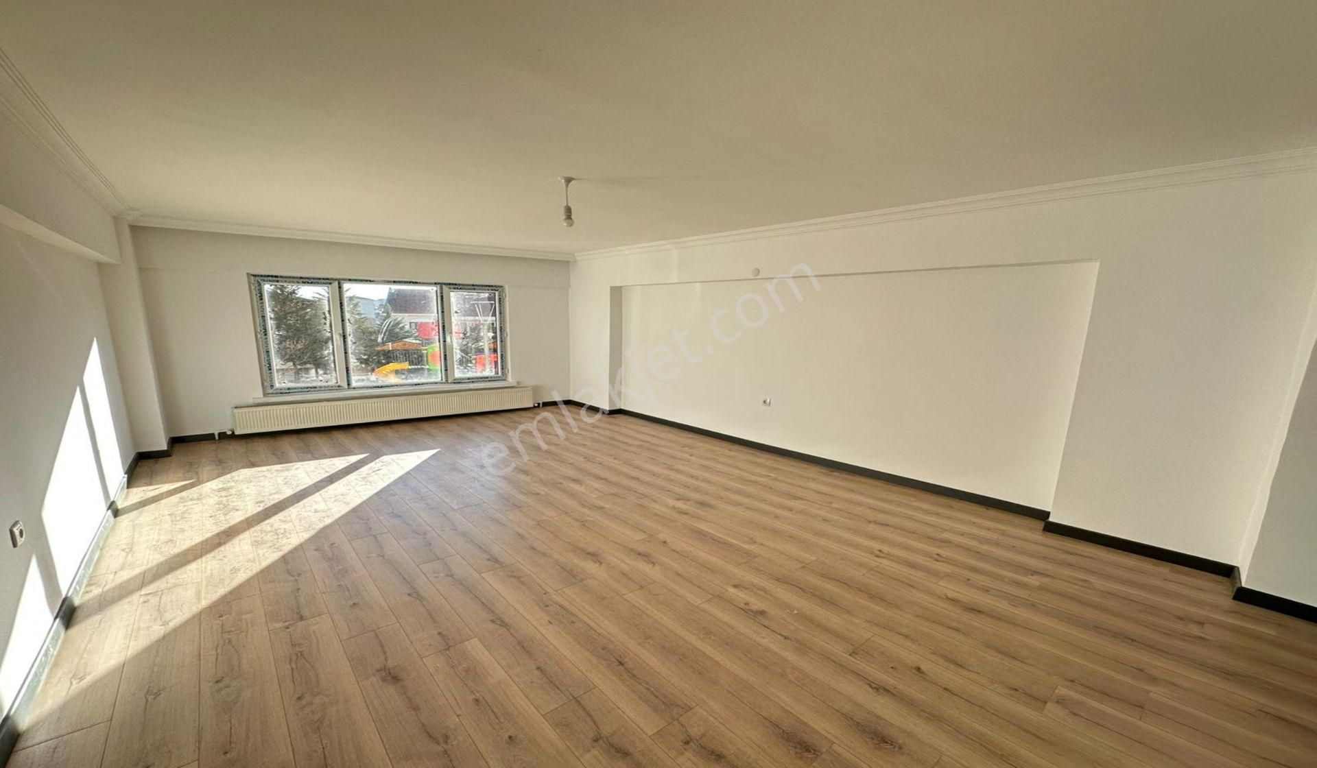 Bademlikde 3+1 Kat Konumunda Full Yapılı Park Manzarlı Masrafsız - Görsel 26