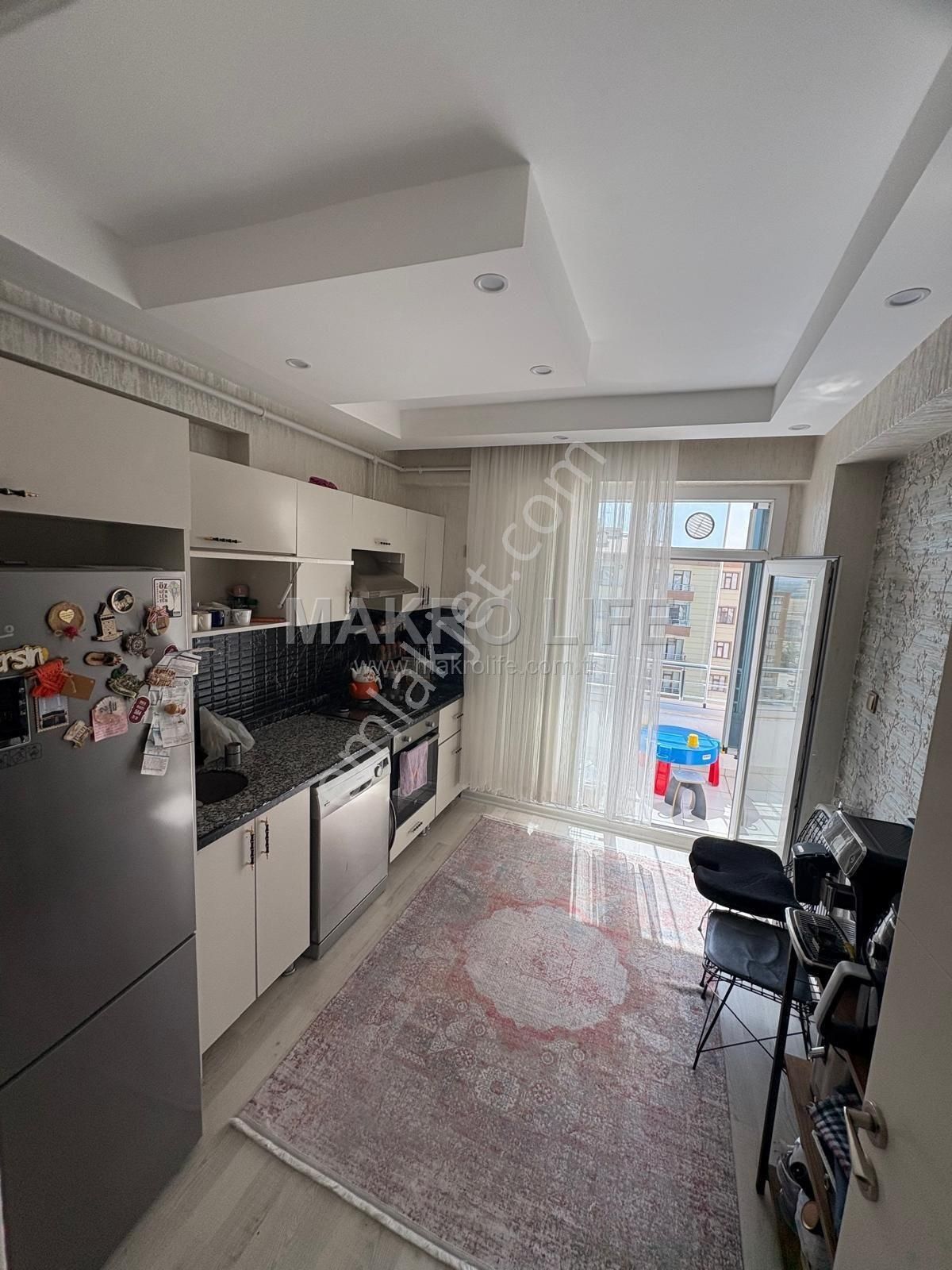 Bağcılar'da Full Bakımlı 3+1 Satılık Daire - Görsel 8