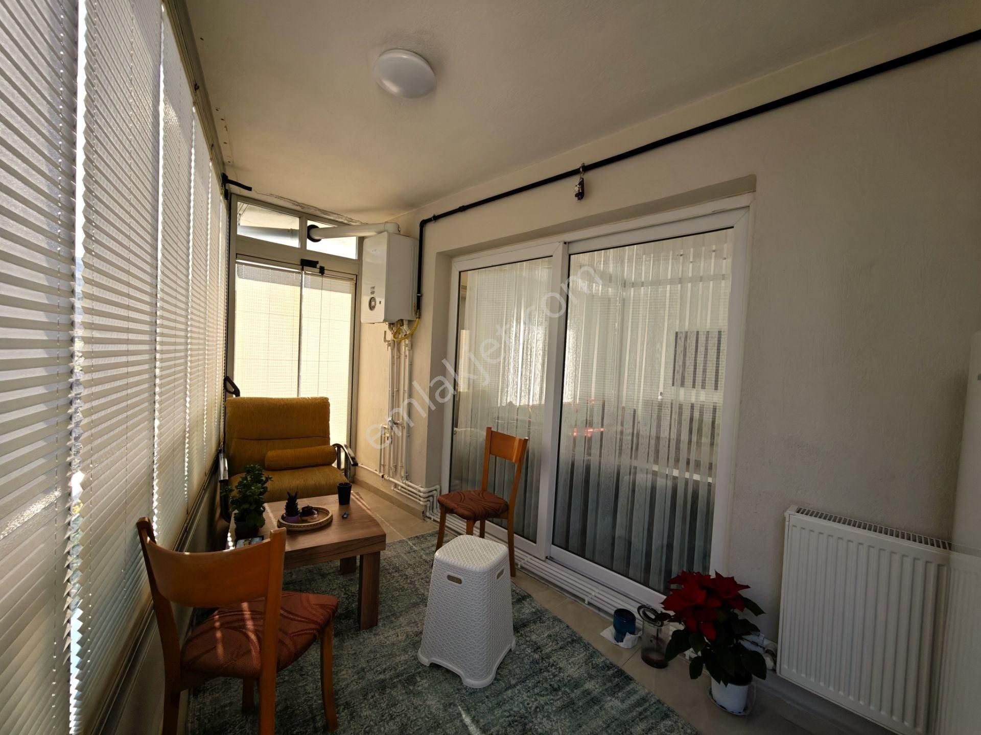 Kuşadası Satılık Bakımlı Ferah 2+1 Daire - Görsel 10