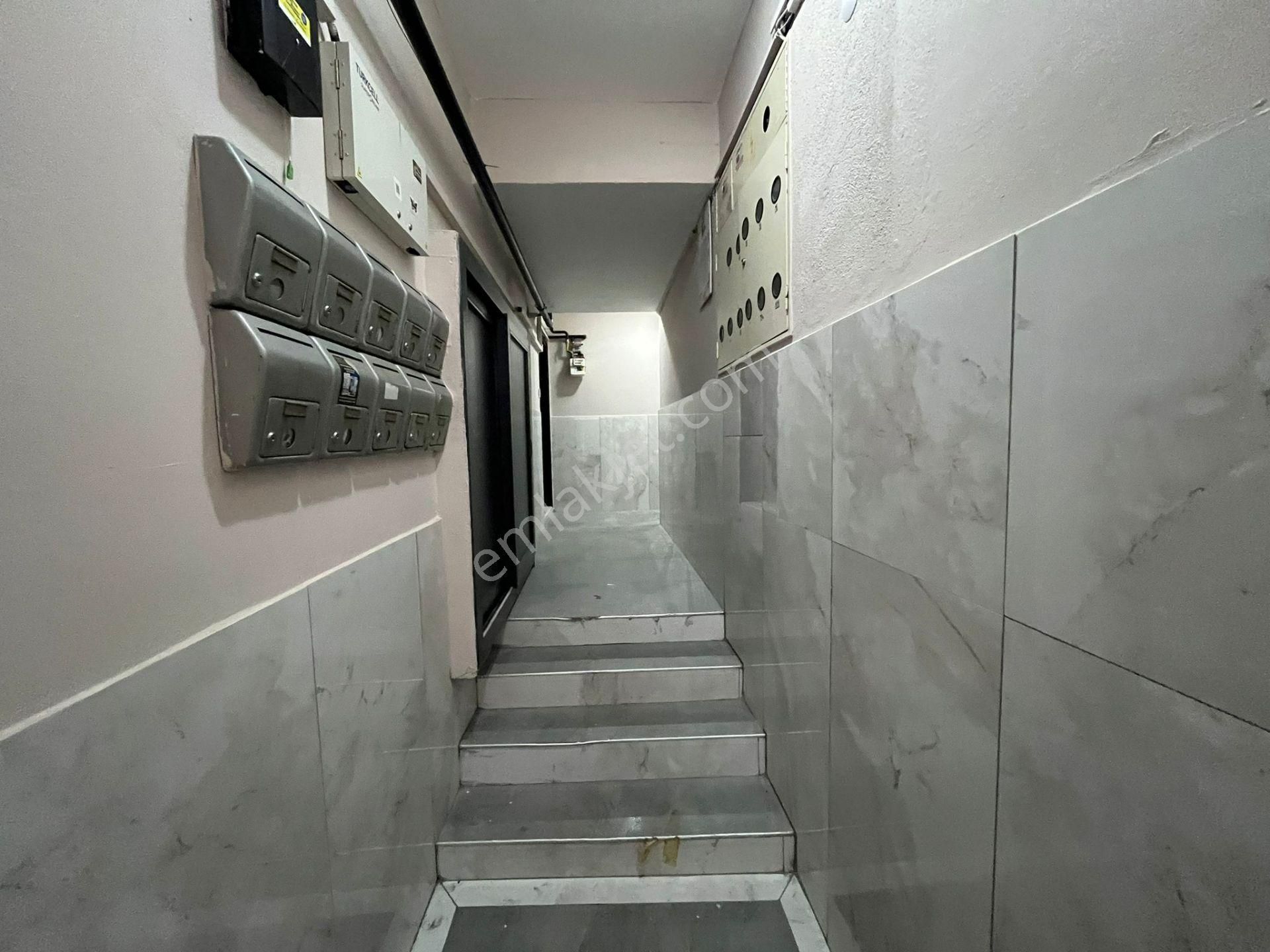 Menderes Mahallesinde Kiralık 3+1 Daire (120m² Net) - Görsel 24