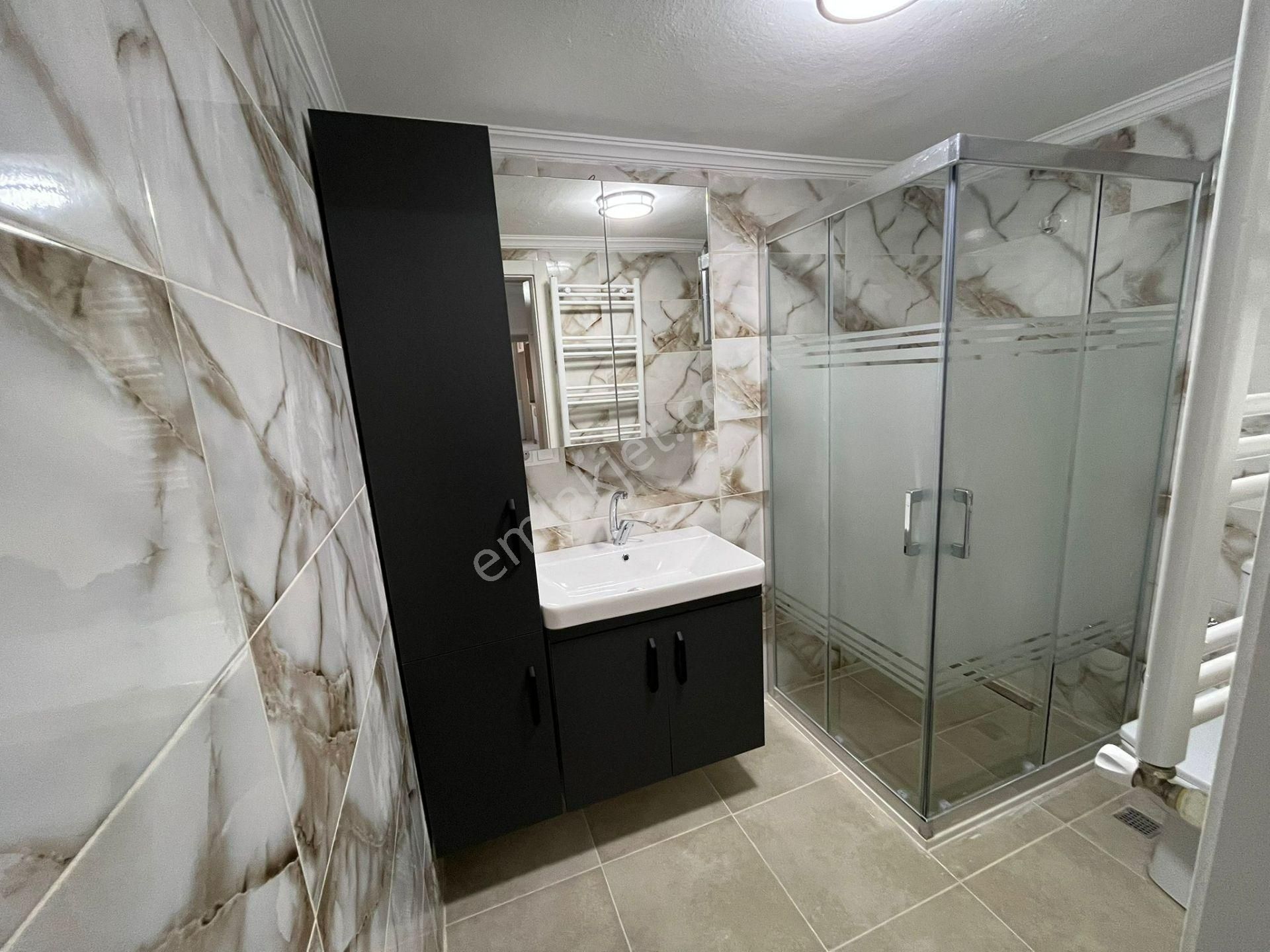 Menderes Mahallesinde Kiralık 3+1 Daire (120m² Net) - Görsel 18