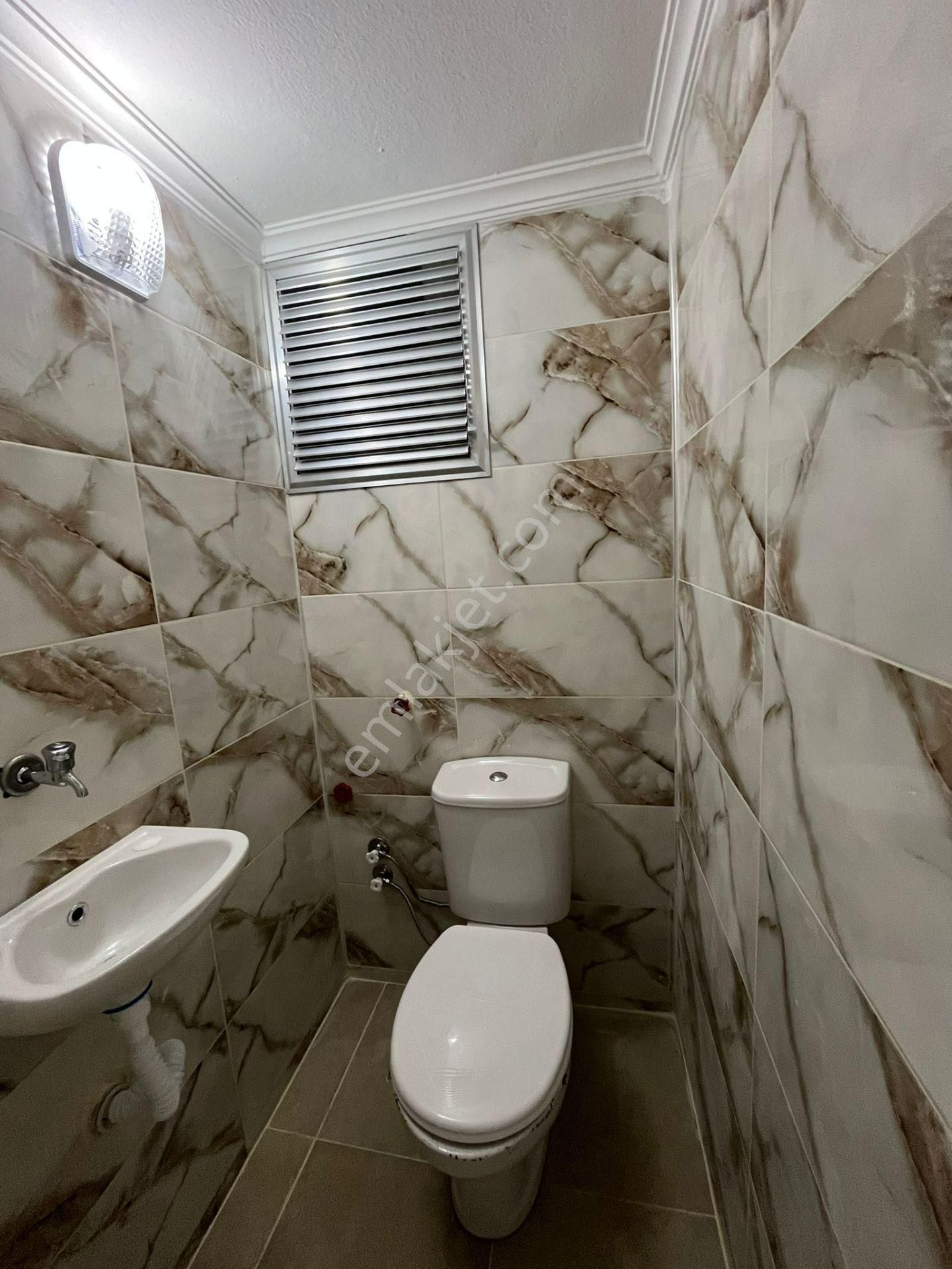 Menderes Mahallesinde Kiralık 3+1 Daire (120m² Net) - Görsel 19