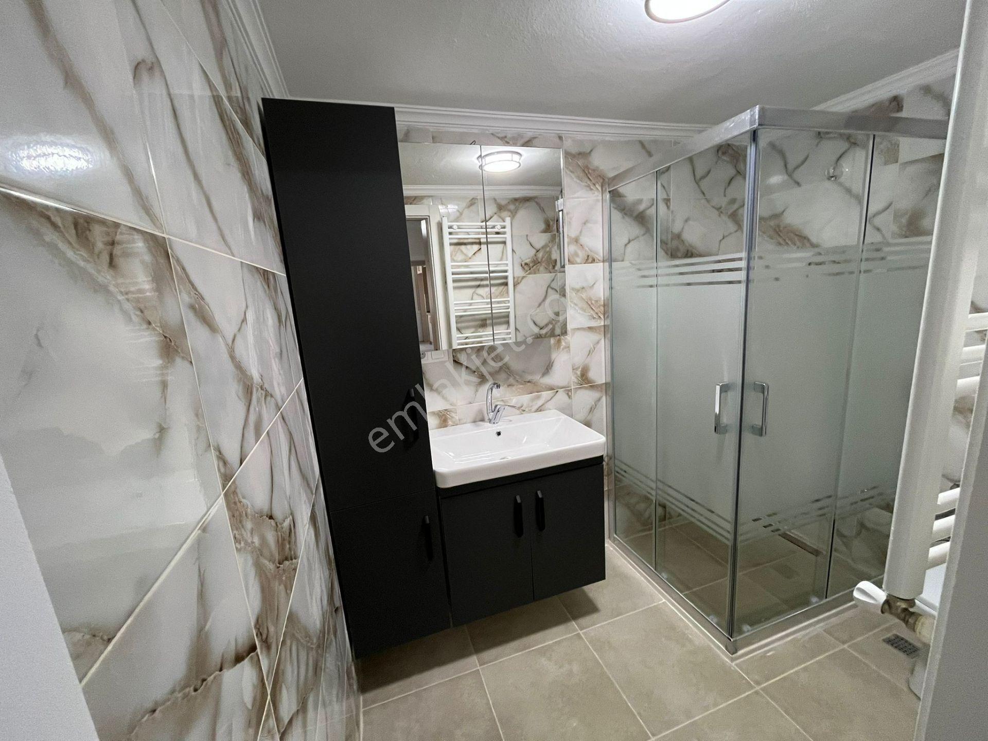 Menderes Mahallesinde Kiralık 3+1 Daire (120m² Net) - Görsel 20