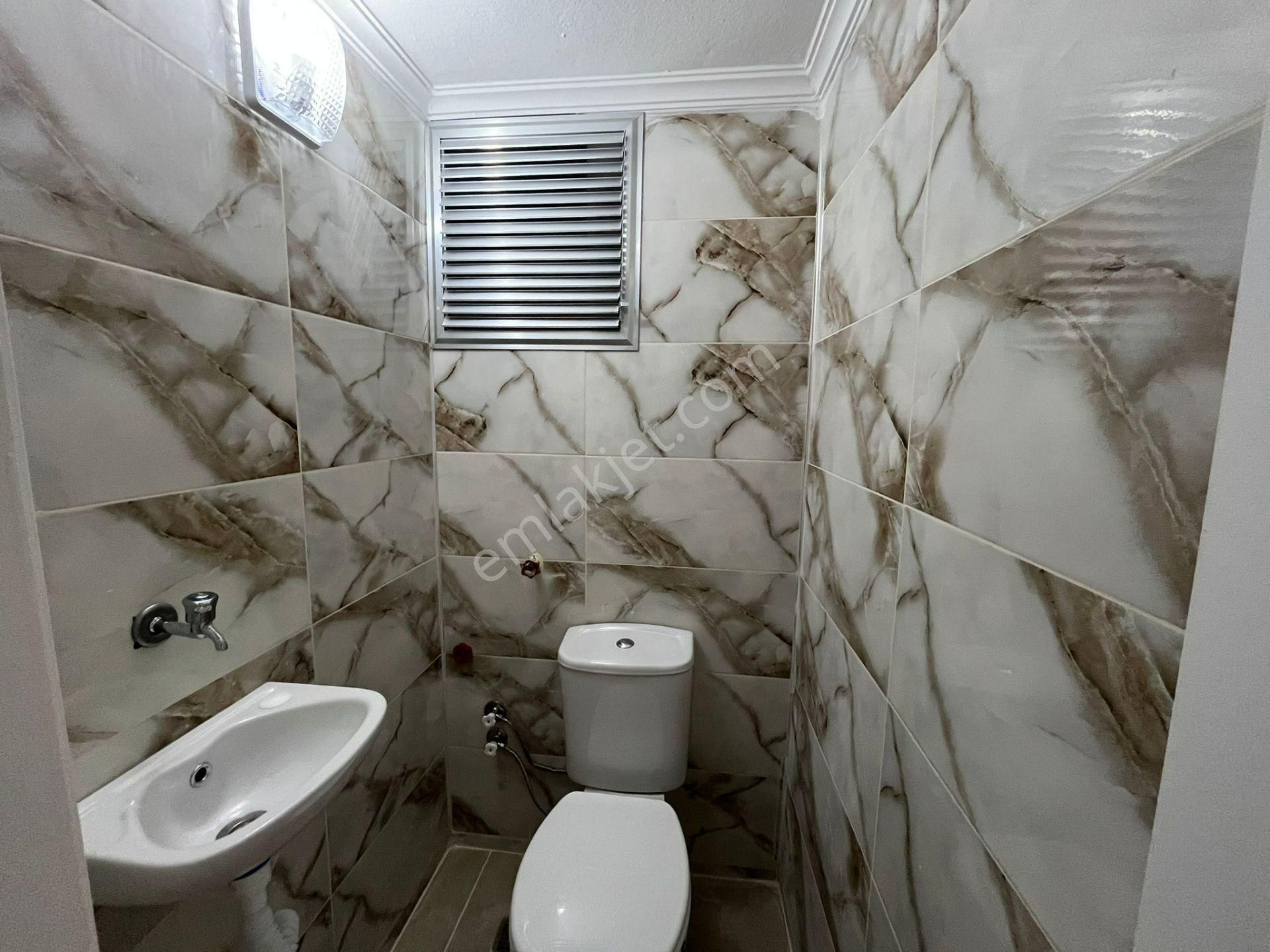 Menderes Mahallesinde Kiralık 3+1 Daire (120m² Net) - Görsel 21