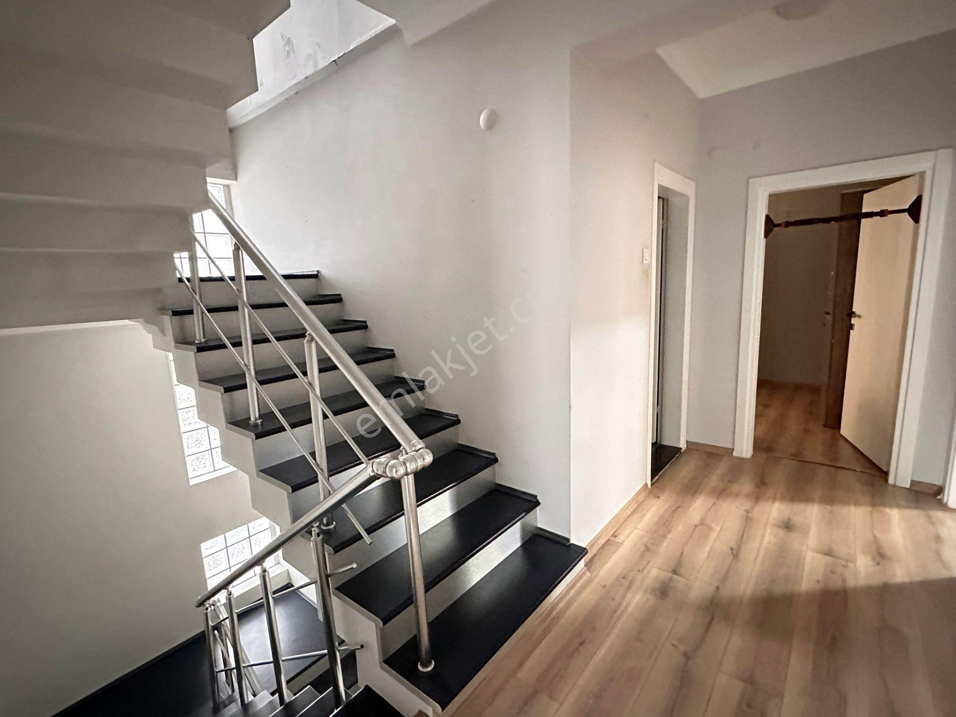 Trabzon Akçaabat Söğütlüde Kiralık Villa - Görsel 14