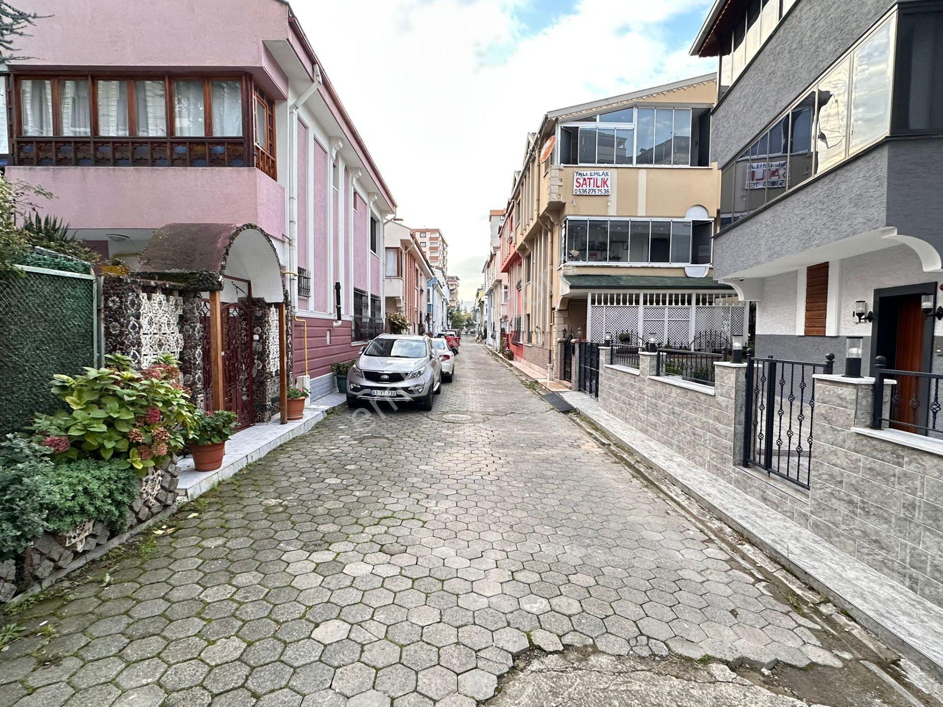 Trabzon Akçaabat Söğütlüde Kiralık Villa