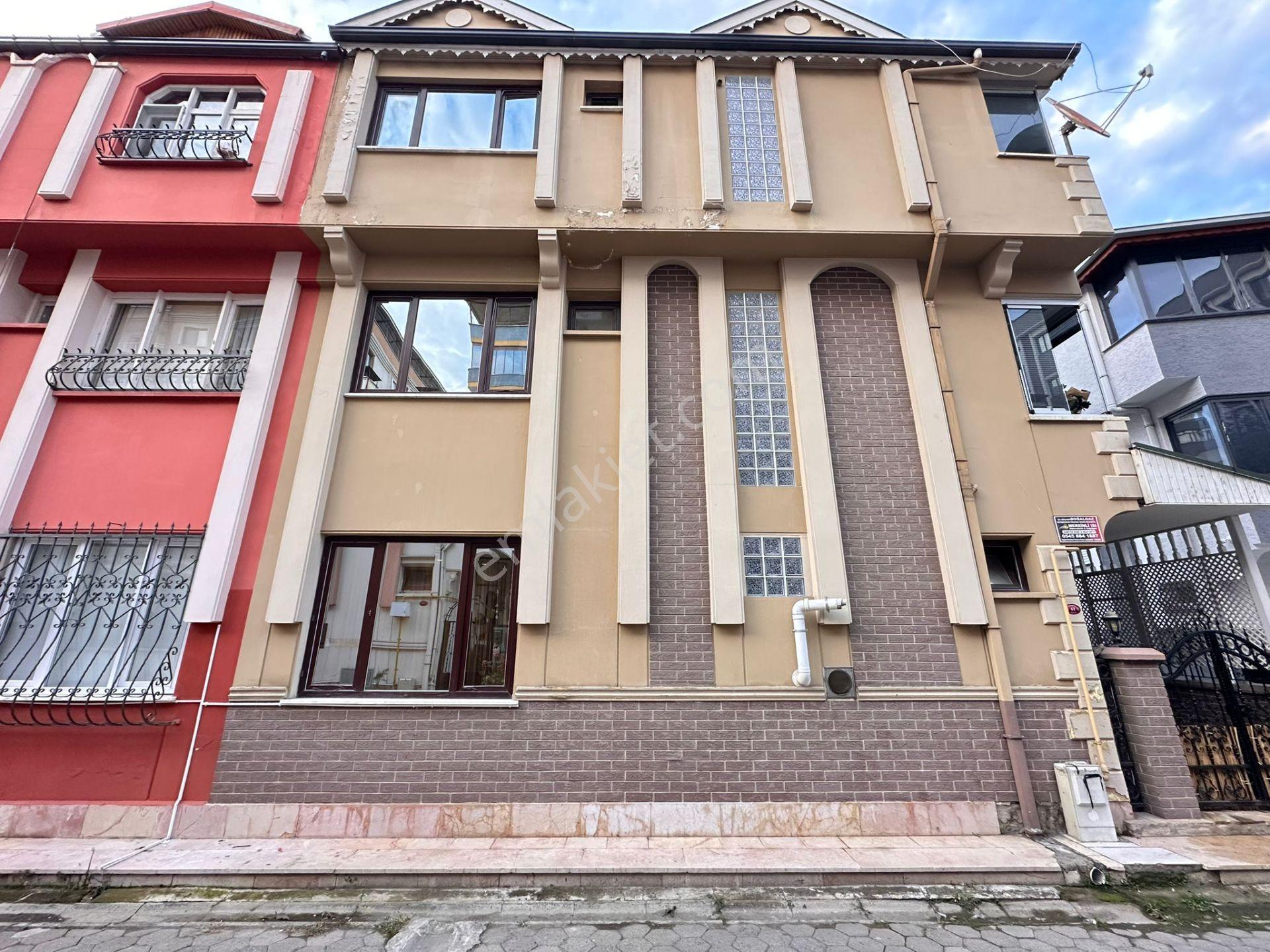 Trabzon Akçaabat Söğütlüde Kiralık Villa - Görsel 18