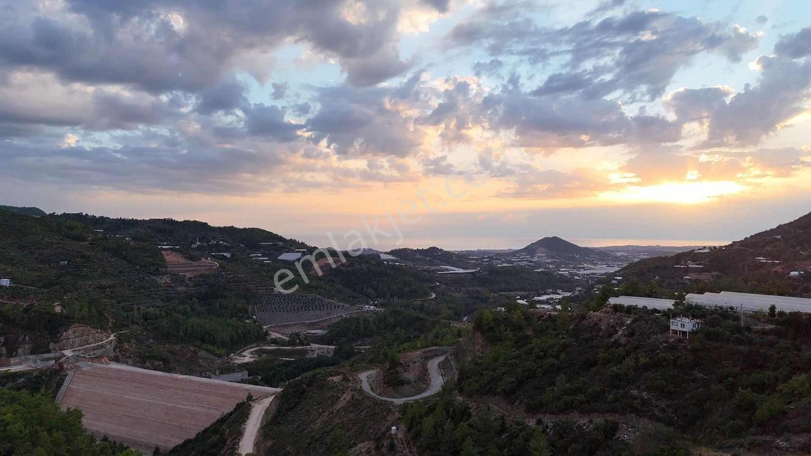 Alanya Hacıkerimler Mahallesinde Yatırımlık Arsa - Görsel 2