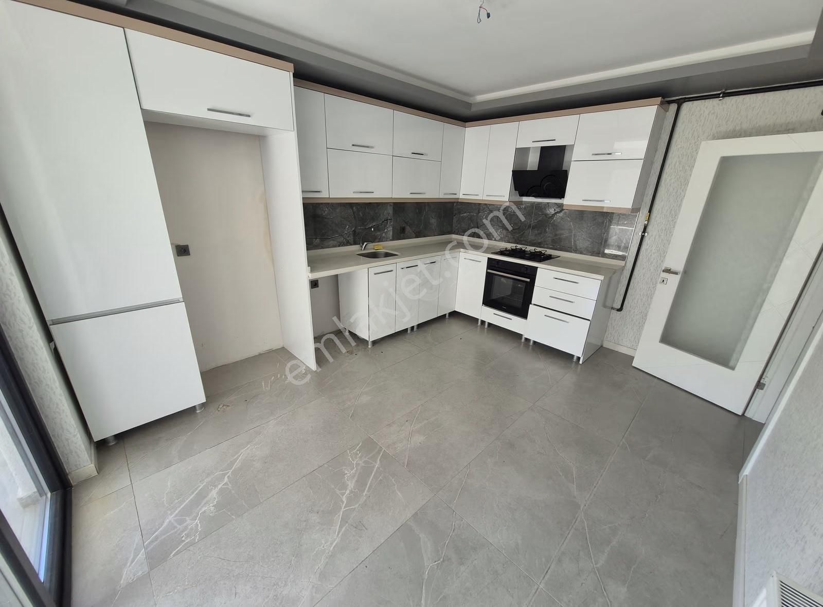 Bahçelievler'de Kiralık 3+1 Daire, 110m², Asansörlü - Görsel 4