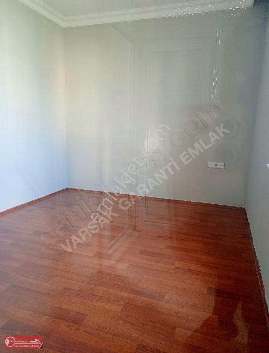 2+1 Ayrı Mutfaklı Geniş Kullanımlı Çift Balkonlu Katta Daire - Görsel 13