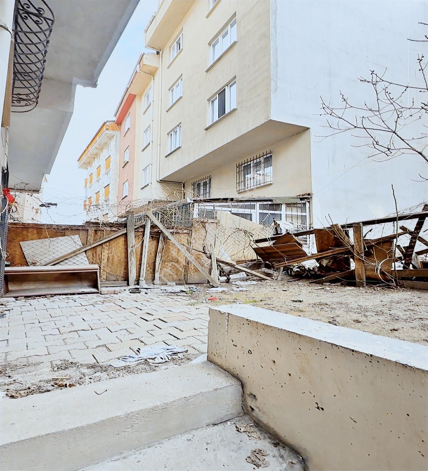 Esenyurt Kıraç Osmangazi Mah. Bahçe Katı 2+1 - Görsel 35