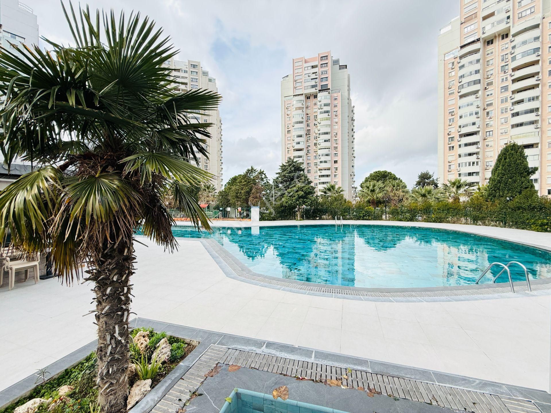 Mavişehir Albatros Blokları Havuz Manzaralı Satılık 4+1 Daire - Görsel 34