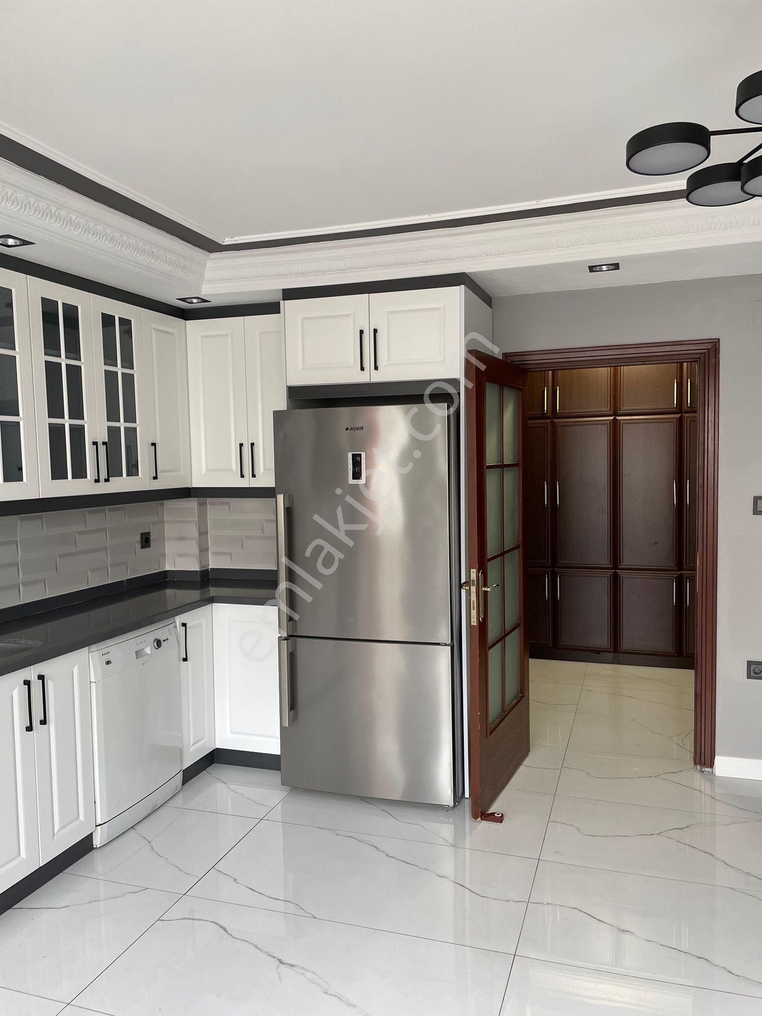 4+1 Yurt 280m2 Dgaz 12-2katı 11-15yaş *a.k.otopark* Kap.mutfak *kdb Cephe Hasarsız 90m2 Teras 2banyo - Görsel 19