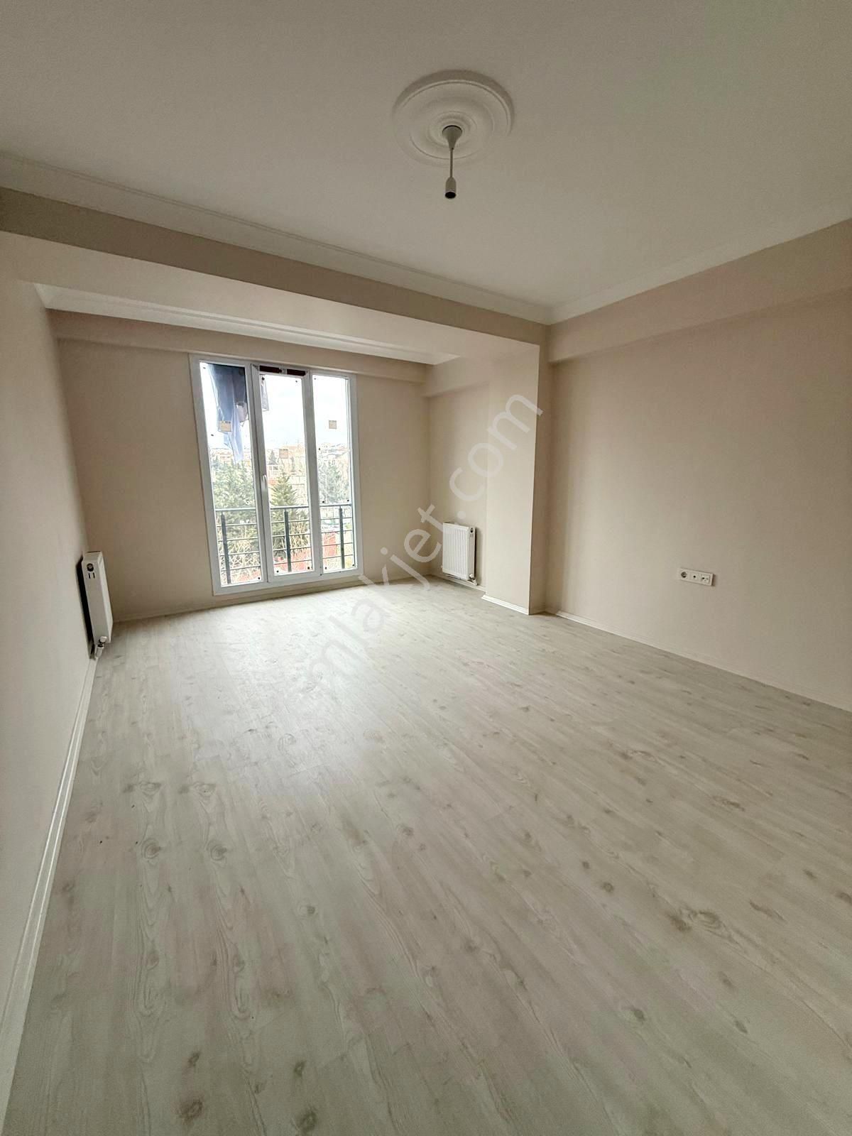 Yenibosna İtfaiyesi Yakını Satılık Sıfır 2+1 Ara Kat - Görsel 3