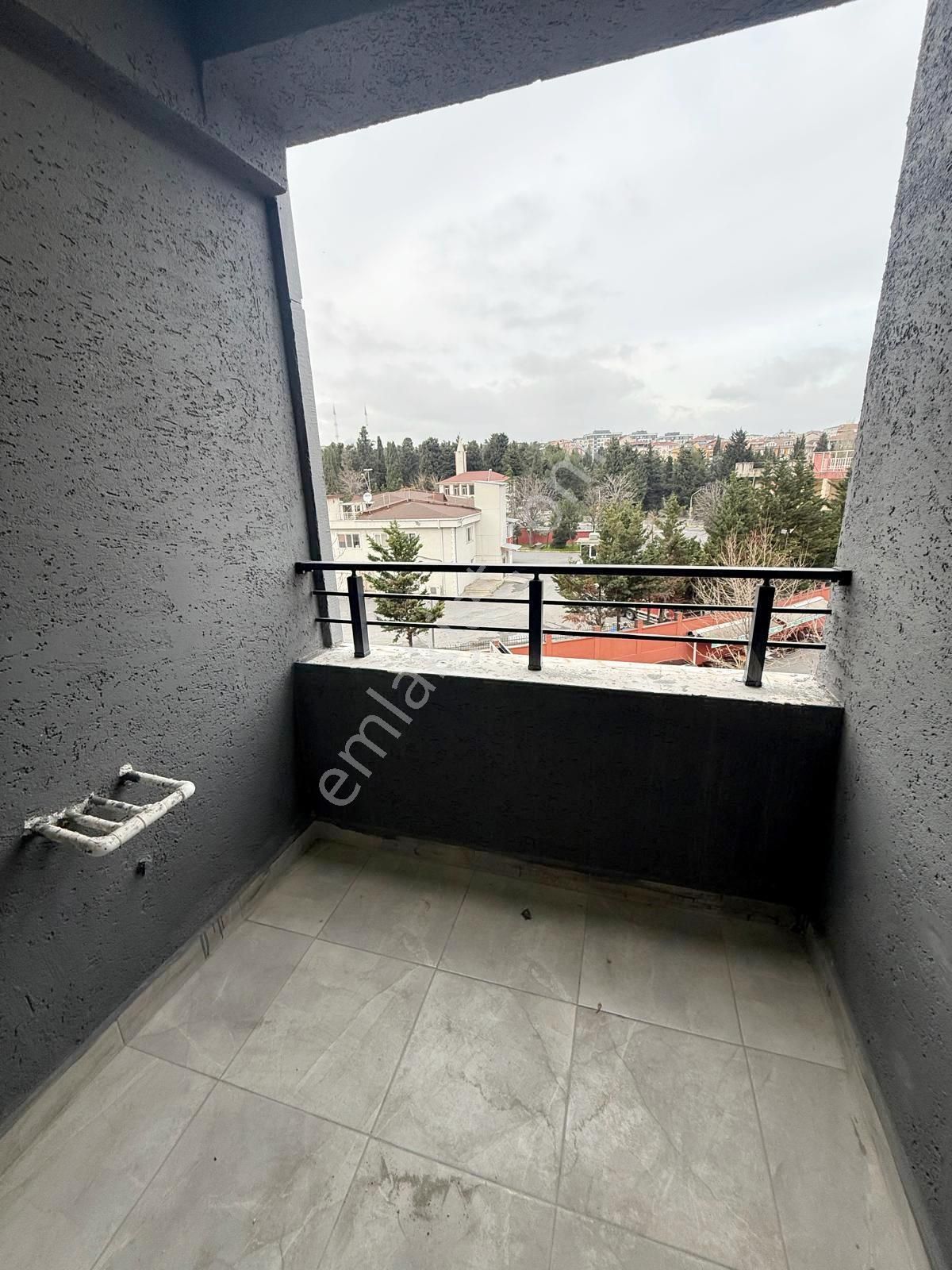 Yenibosna İtfaiyesi Yakını Satılık Sıfır 2+1 Ara Kat - Görsel 11