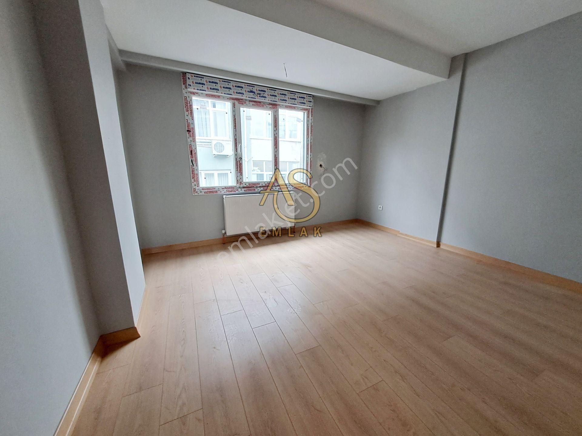 As Emlaktan 1+1 Yeni Binada Bağlarbaşı Metroya Yakın 3.kat Daire - Görsel 12