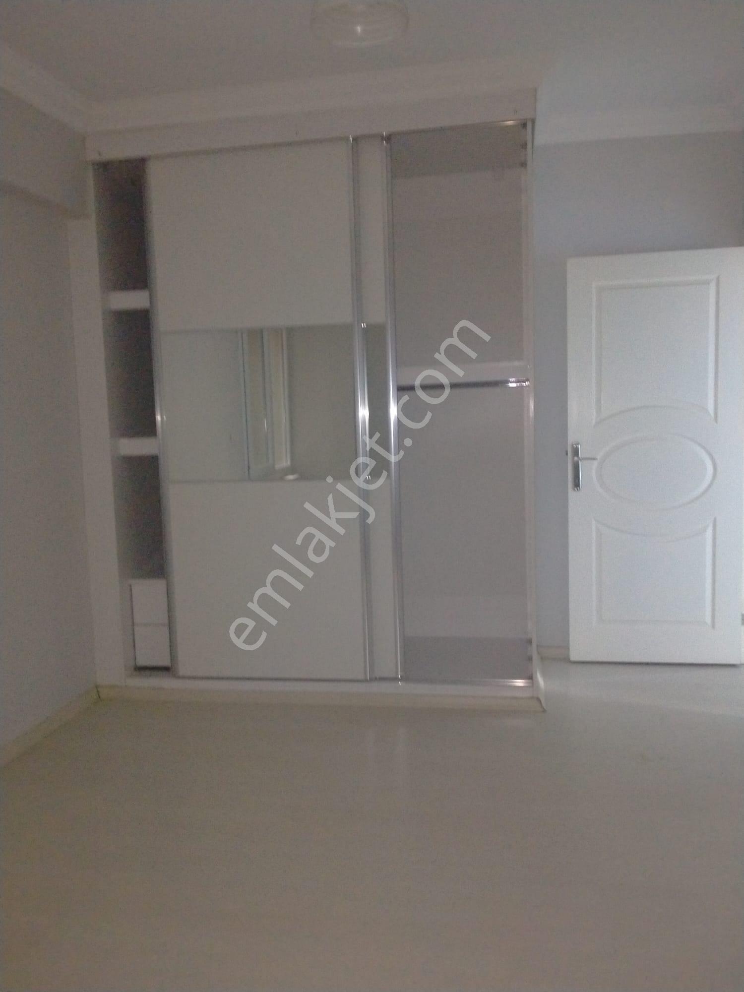 Salihli Berkay Emlaktan Eskicami Mah Kiralık 2+1 Doğalgaz Isıtmalı Daire - Görsel 17