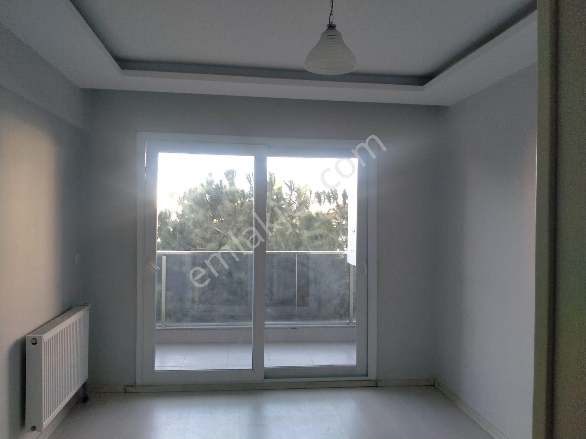 Salihli Berkay Emlaktan Eskicami Mah Kiralık 2+1 Doğalgaz Isıtmalı Daire - Görsel 5