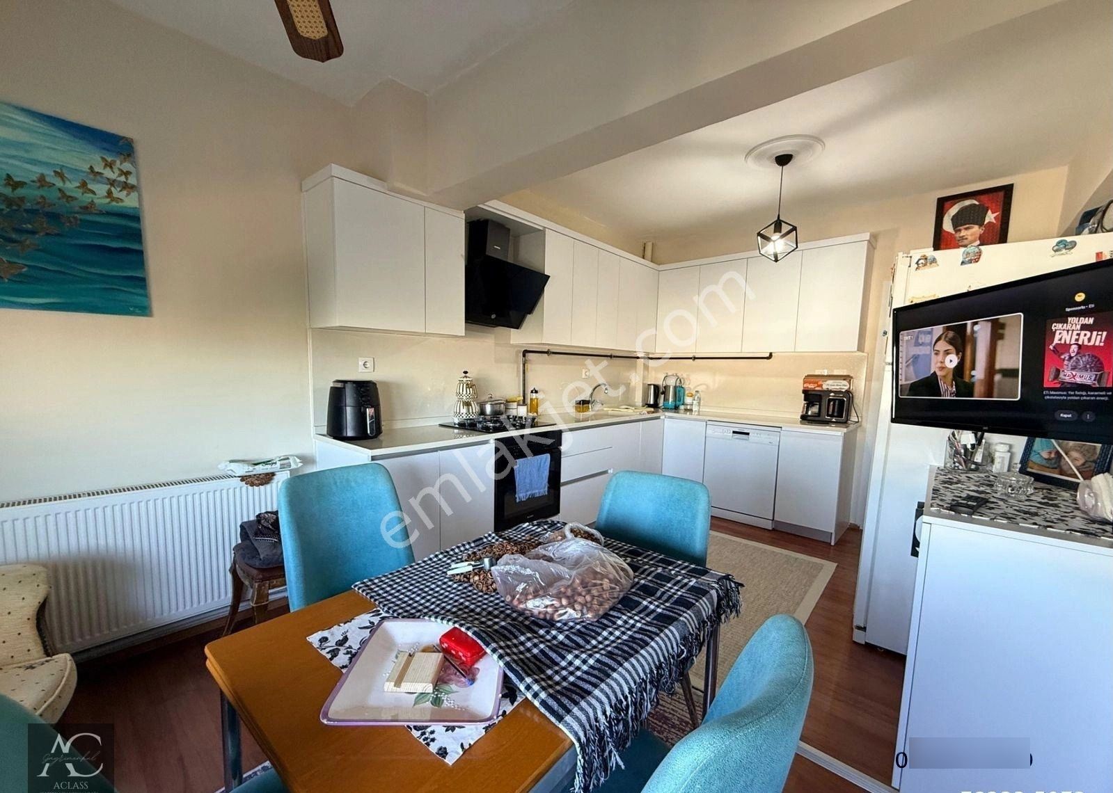 Aclass'dan Merkezı Konumda-sahıle Yakın-kısmi Manzaralı-doğalgazlı-masrafsız Acıl Satılık 3+1 - Görsel 13