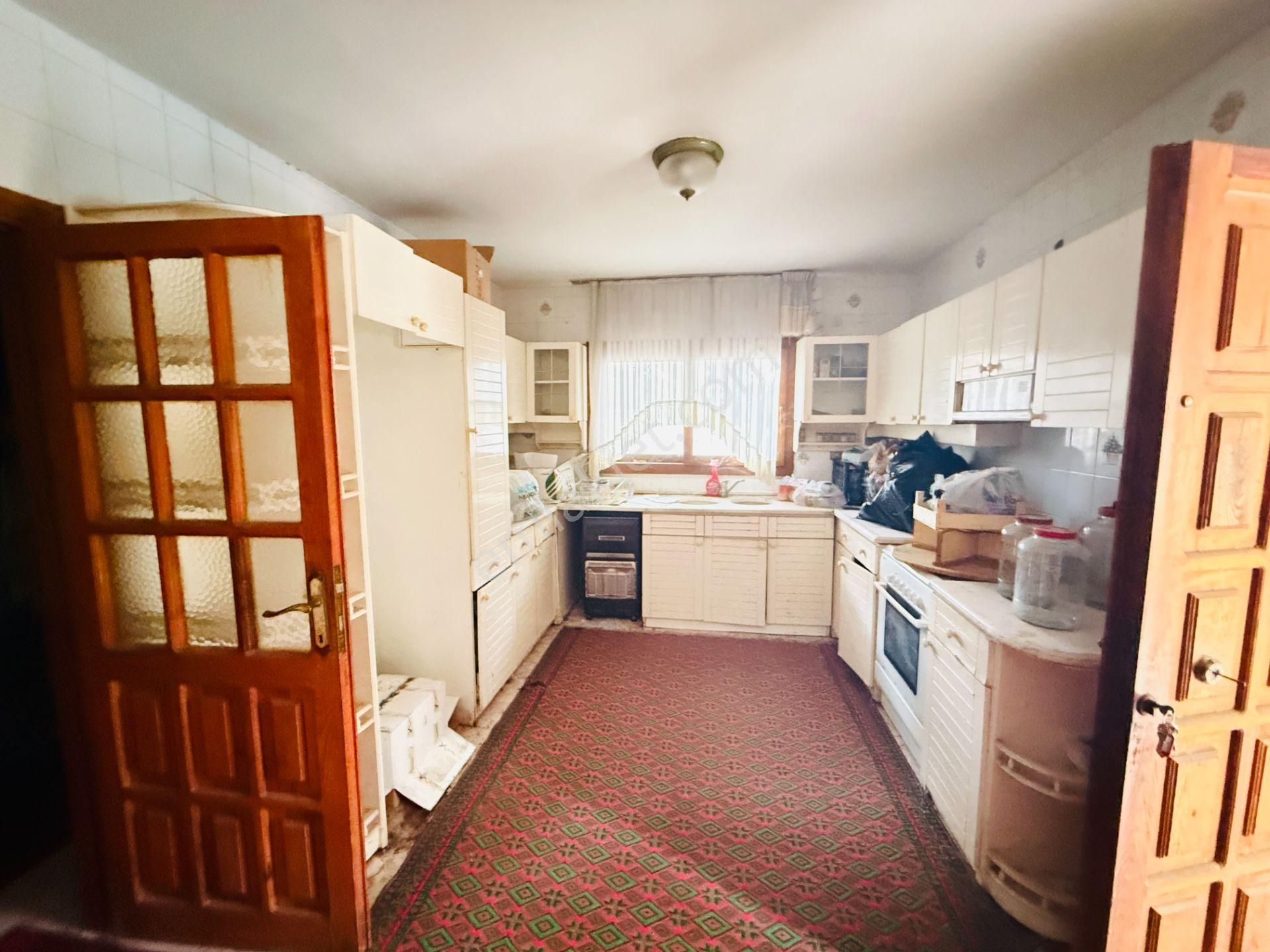 Sahilevlerinde Denize Yakın Satılık Havuzlu Müstakil 5+1 Villa - Görsel 11