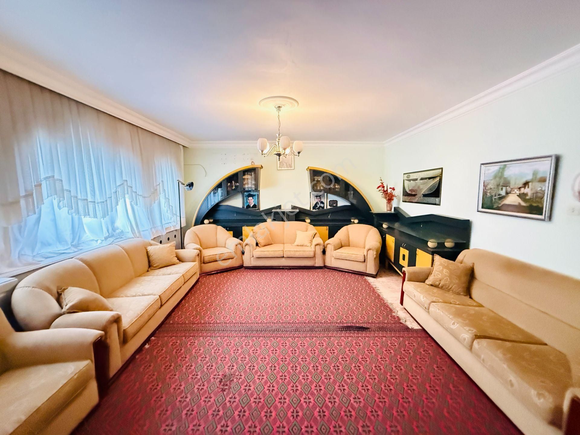 Sahilevlerinde Denize Yakın Satılık Havuzlu Müstakil 5+1 Villa - Görsel 8