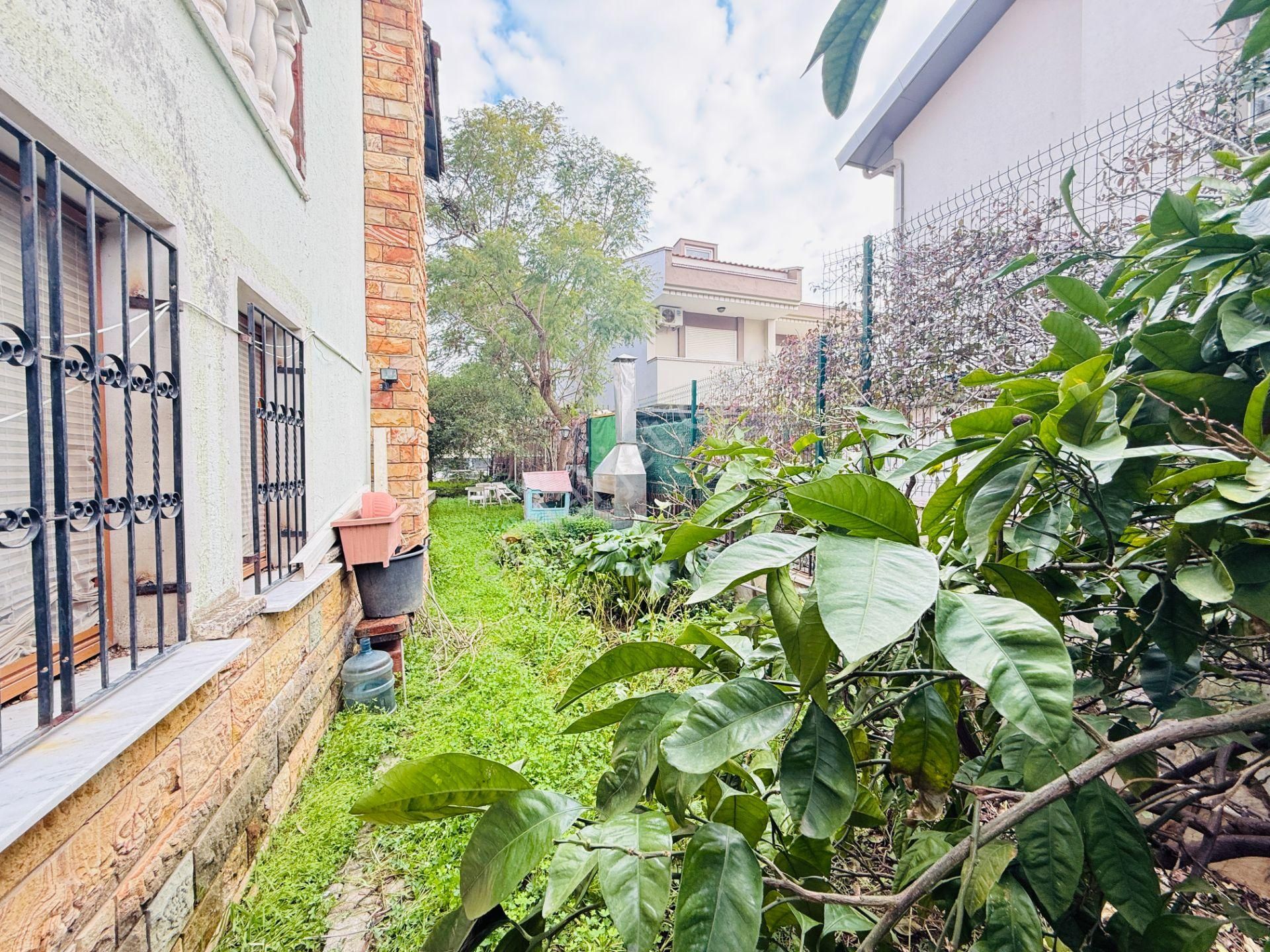 Sahilevlerinde Denize Yakın Satılık Havuzlu Müstakil 5+1 Villa - Görsel 32