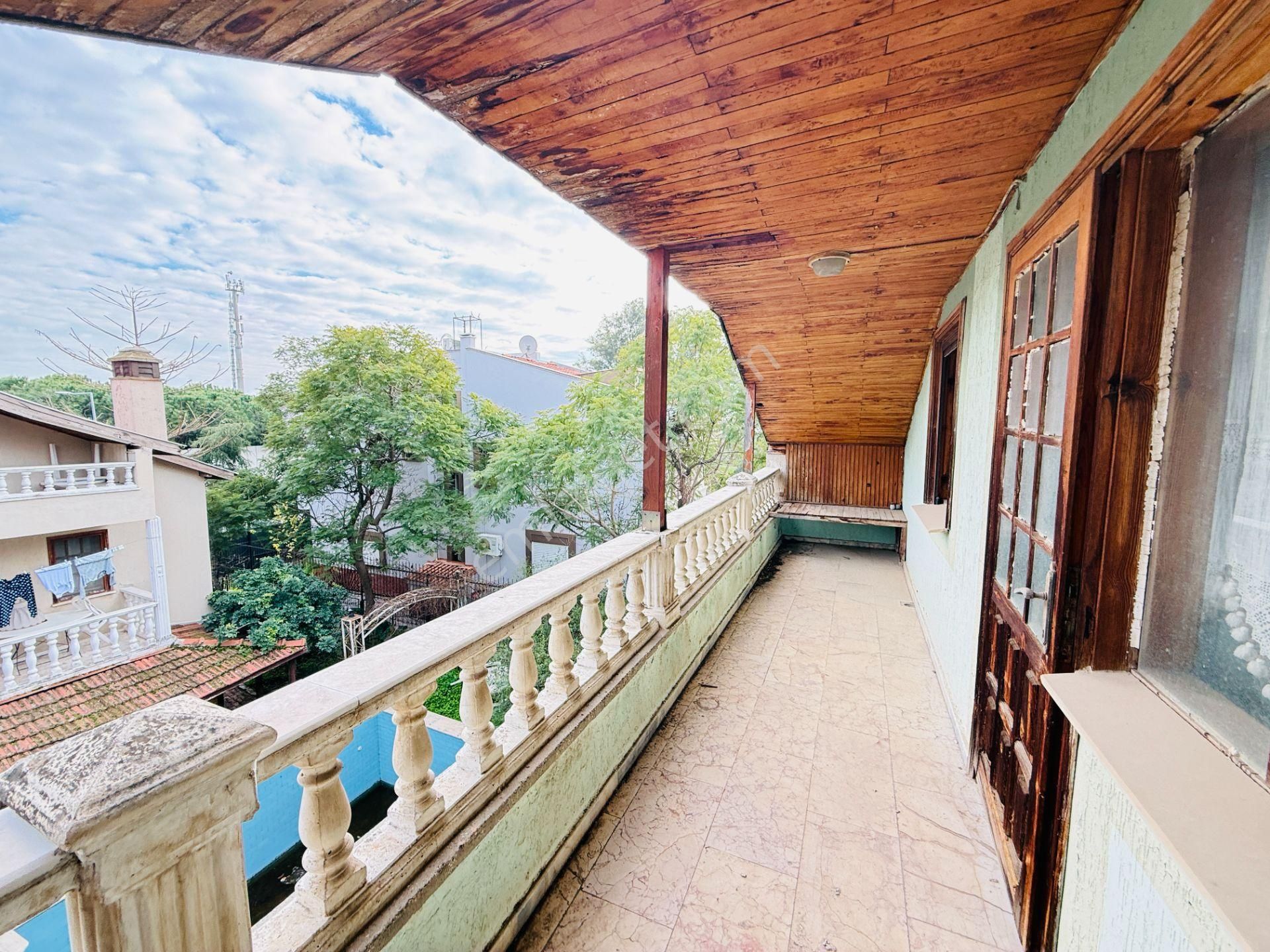 Sahilevlerinde Denize Yakın Satılık Havuzlu Müstakil 5+1 Villa - Görsel 14