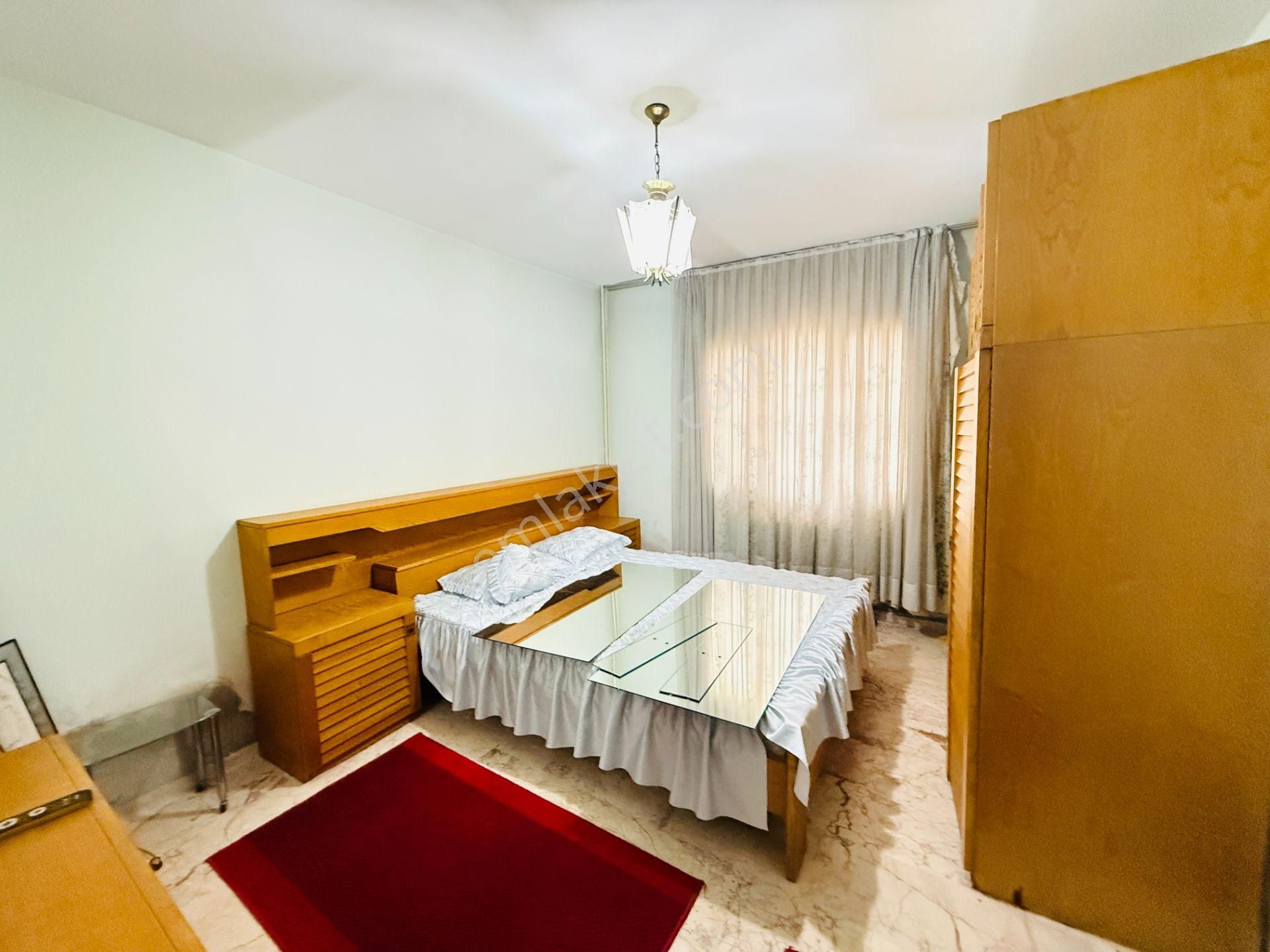 Sahilevlerinde Denize Yakın Satılık Havuzlu Müstakil 5+1 Villa - Görsel 13