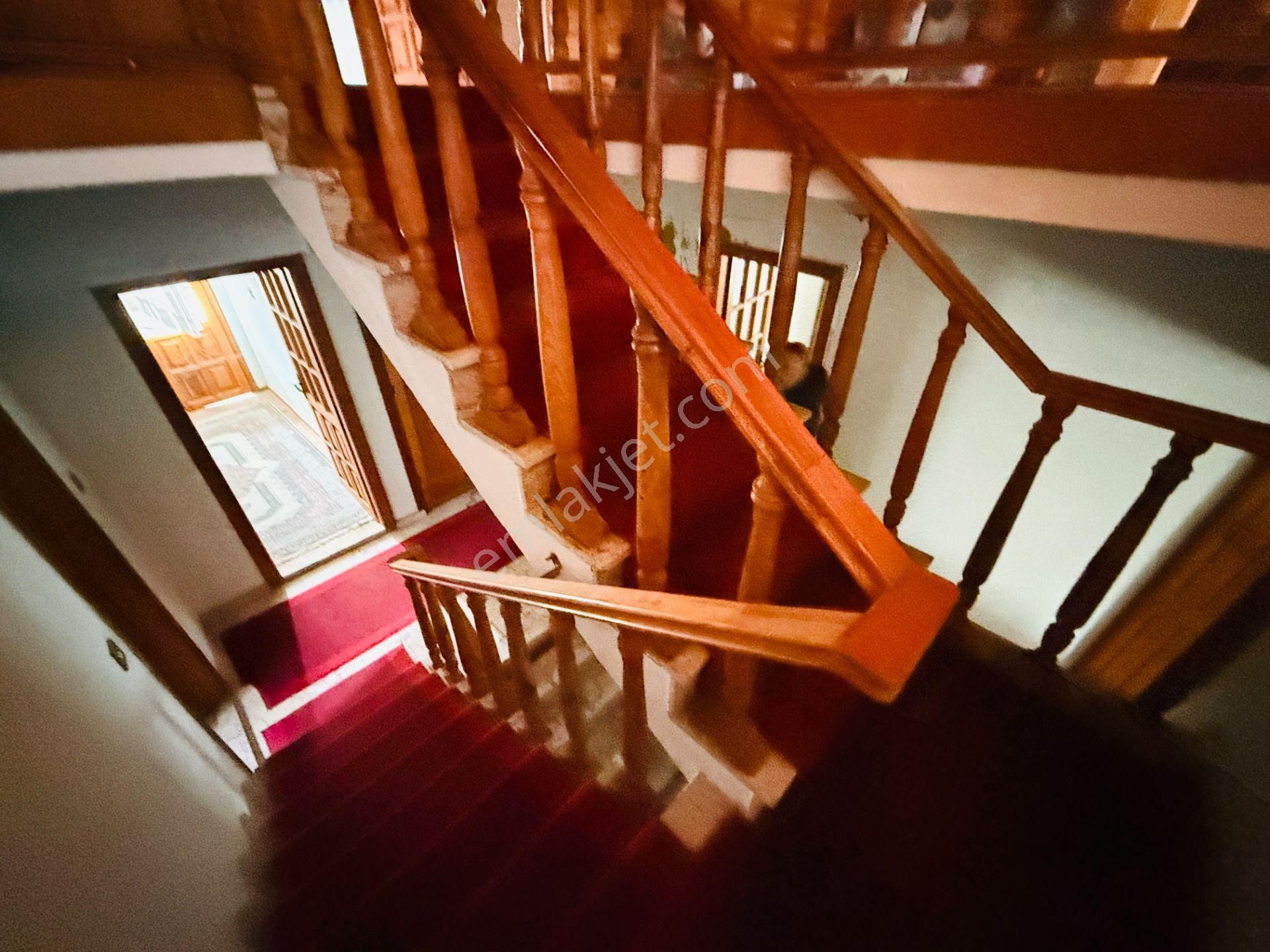 Sahilevlerinde Denize Yakın Satılık Havuzlu Müstakil 5+1 Villa - Görsel 16