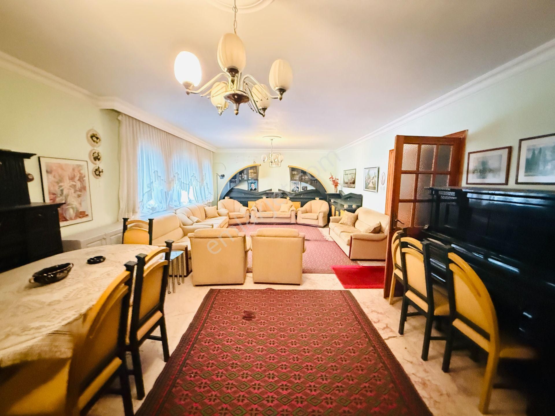 Sahilevlerinde Denize Yakın Satılık Havuzlu Müstakil 5+1 Villa - Görsel 5