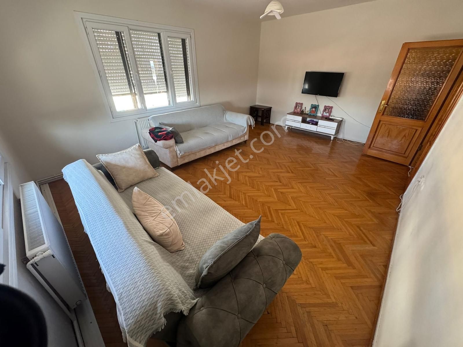 Petroliş Mah Ferah Geniş M2'li Balkonlu 3+1 Satılık Daire